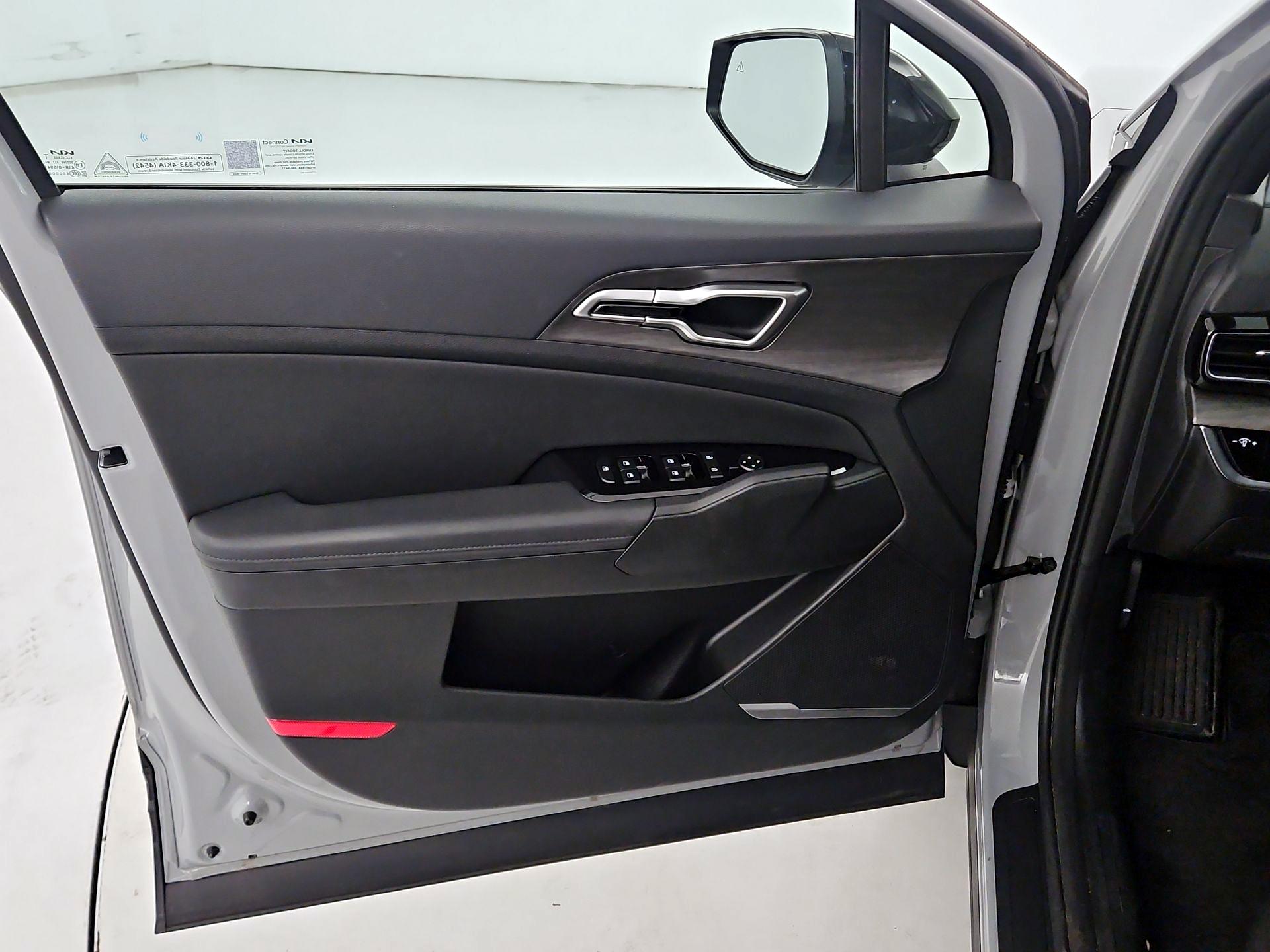Thumbnail: 2025 Kia Sportage - 10