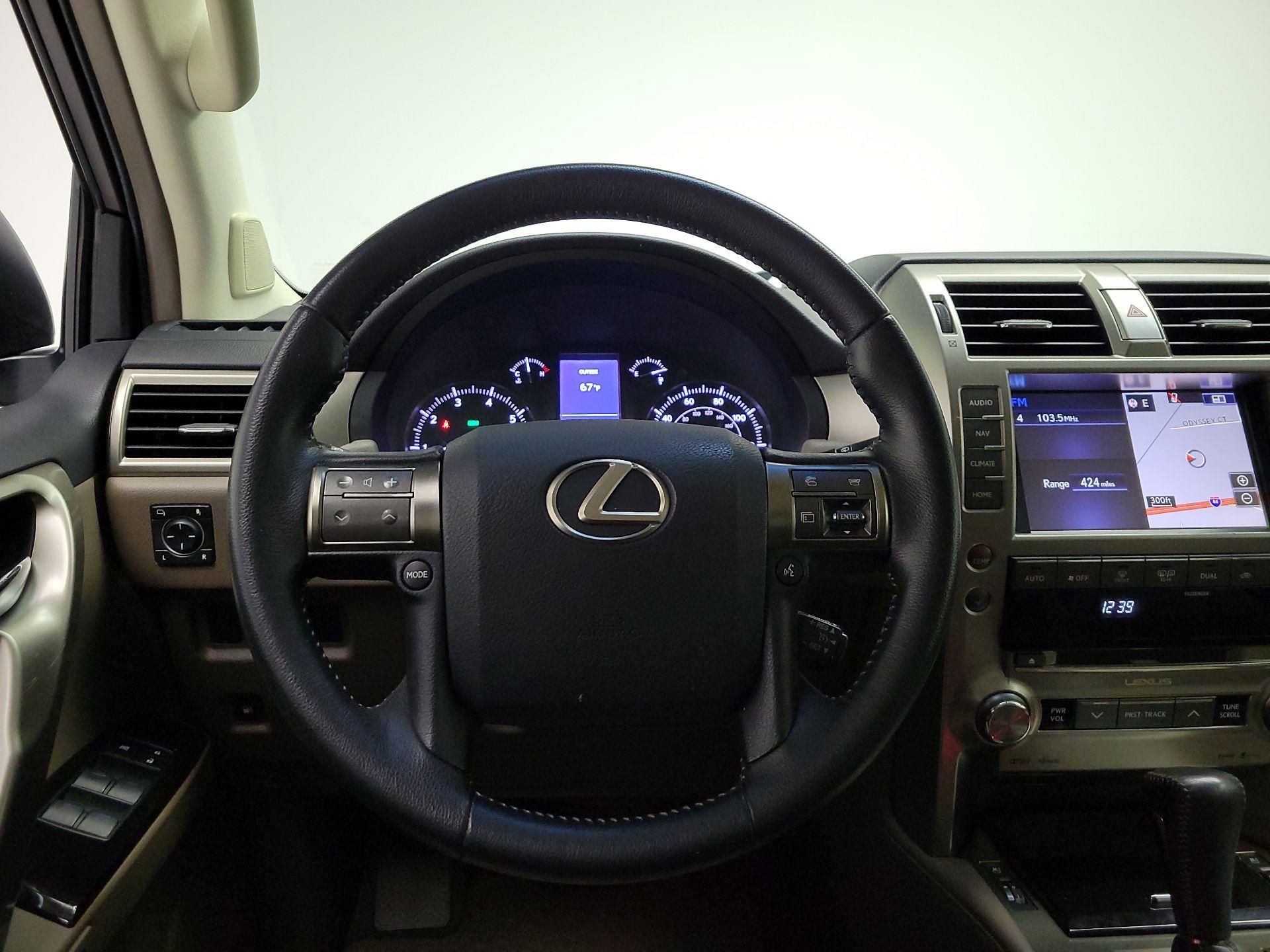 Thumbnail: 2017 Lexus GX - 10