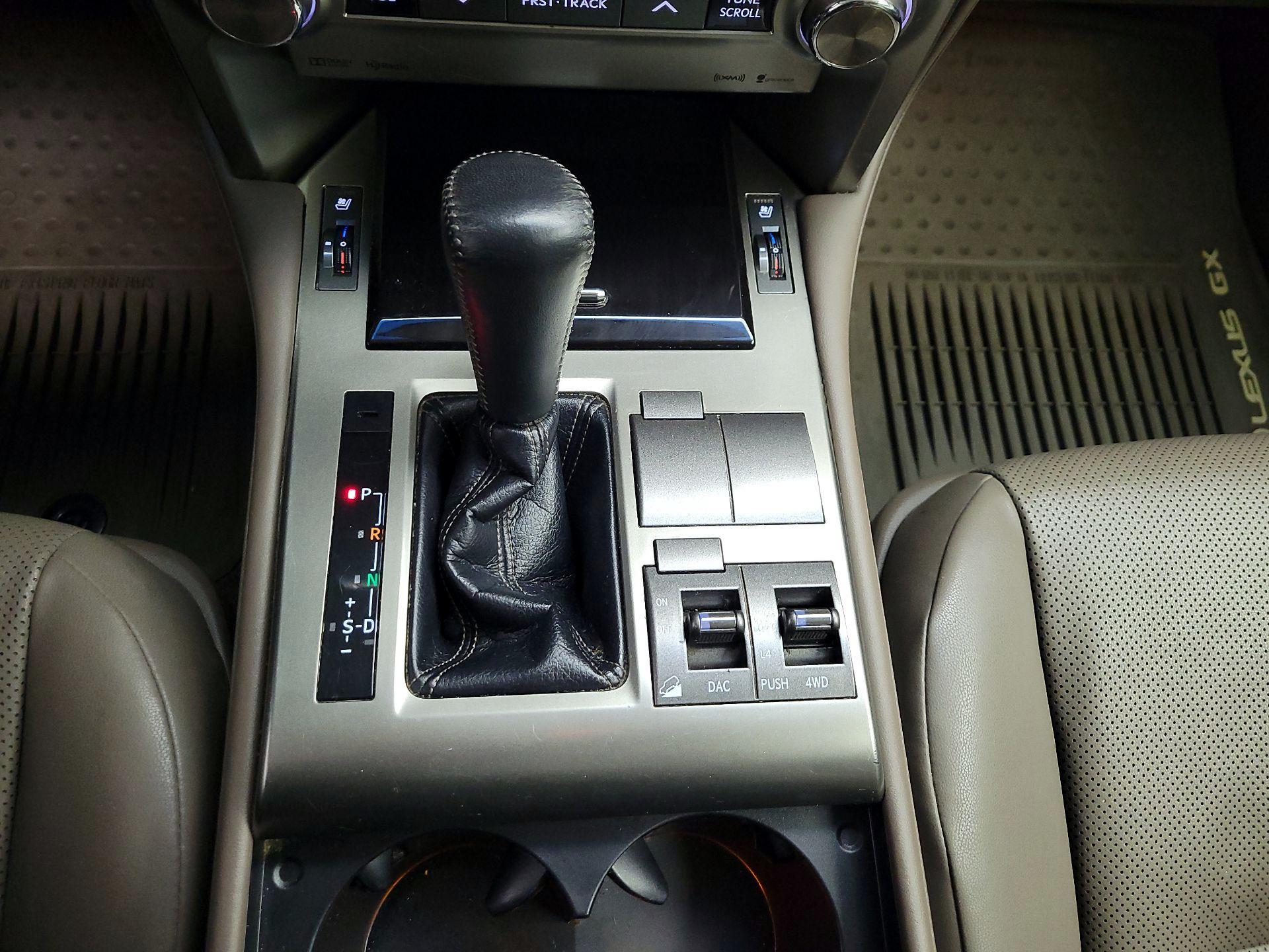 Thumbnail: 2017 Lexus GX - 17