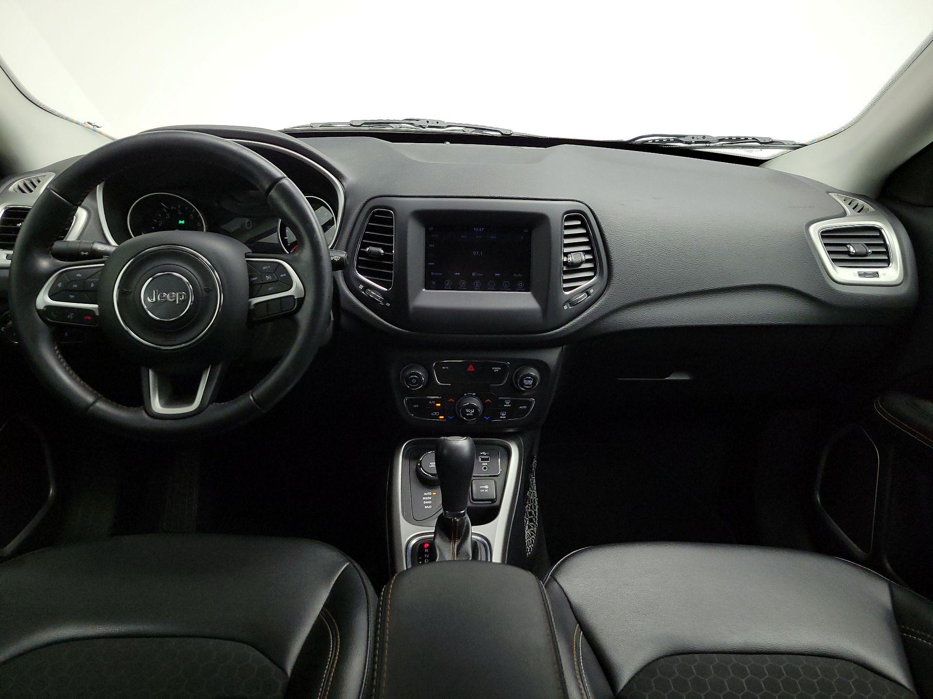 Thumbnail: 2019 Jeep Compass - 9