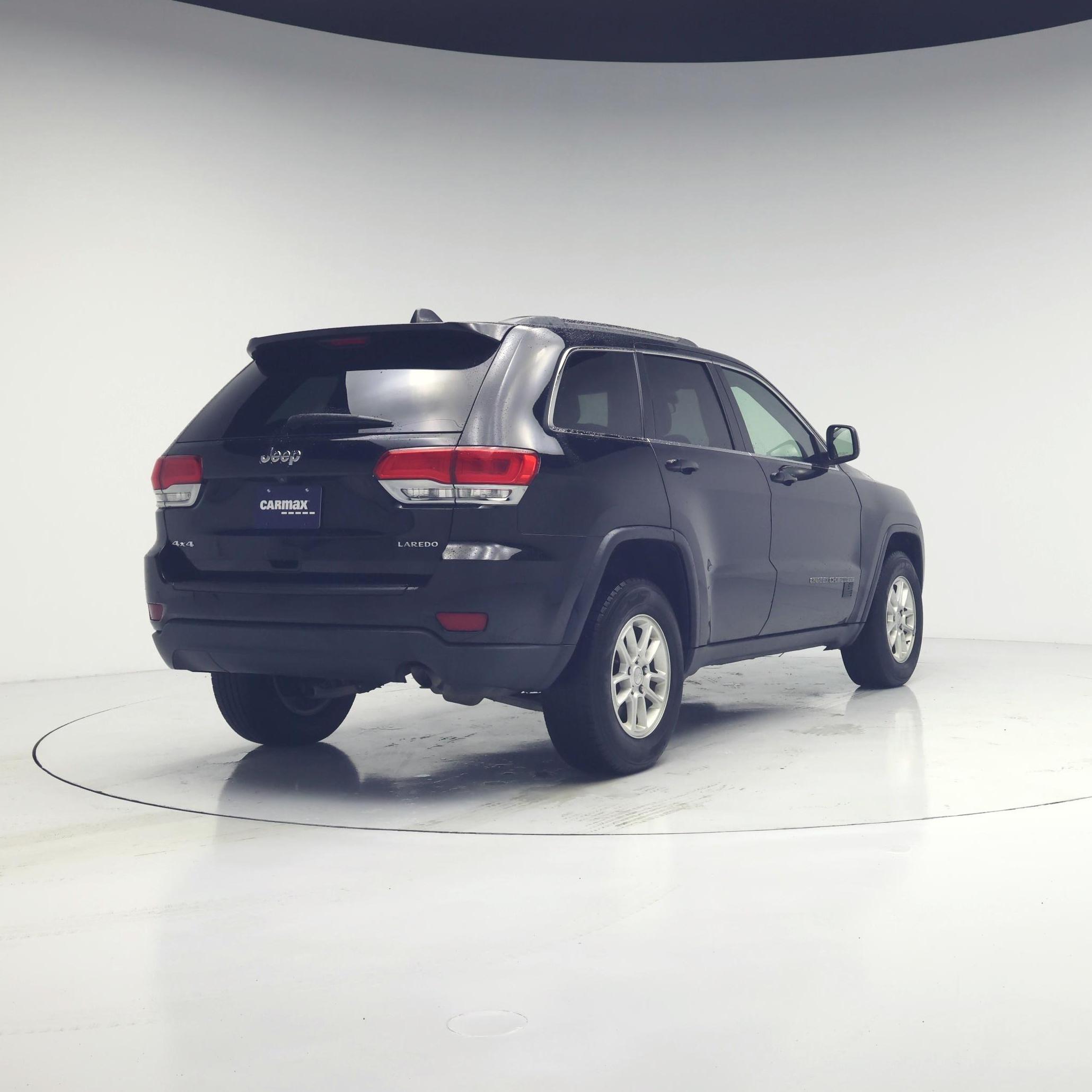 Thumbnail: 2018 Jeep Grand Cherokee - 8