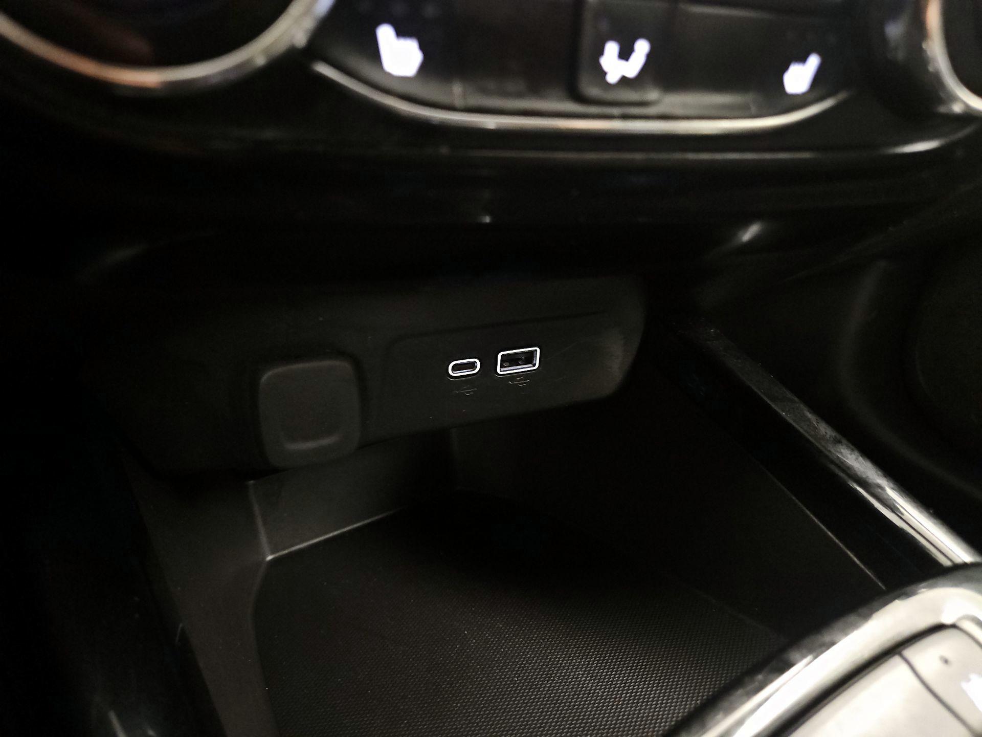 Thumbnail: 2025 Chevrolet Trax - 16