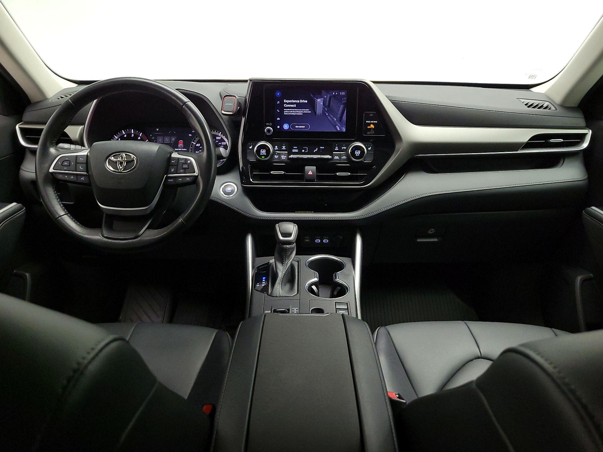 Thumbnail: 2023 Toyota Highlander - 9