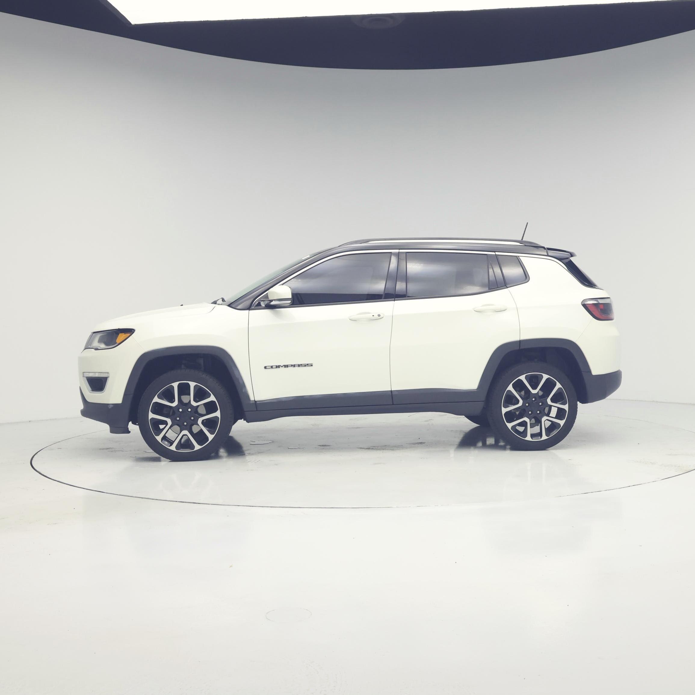 Thumbnail: 2018 Jeep Compass - 3
