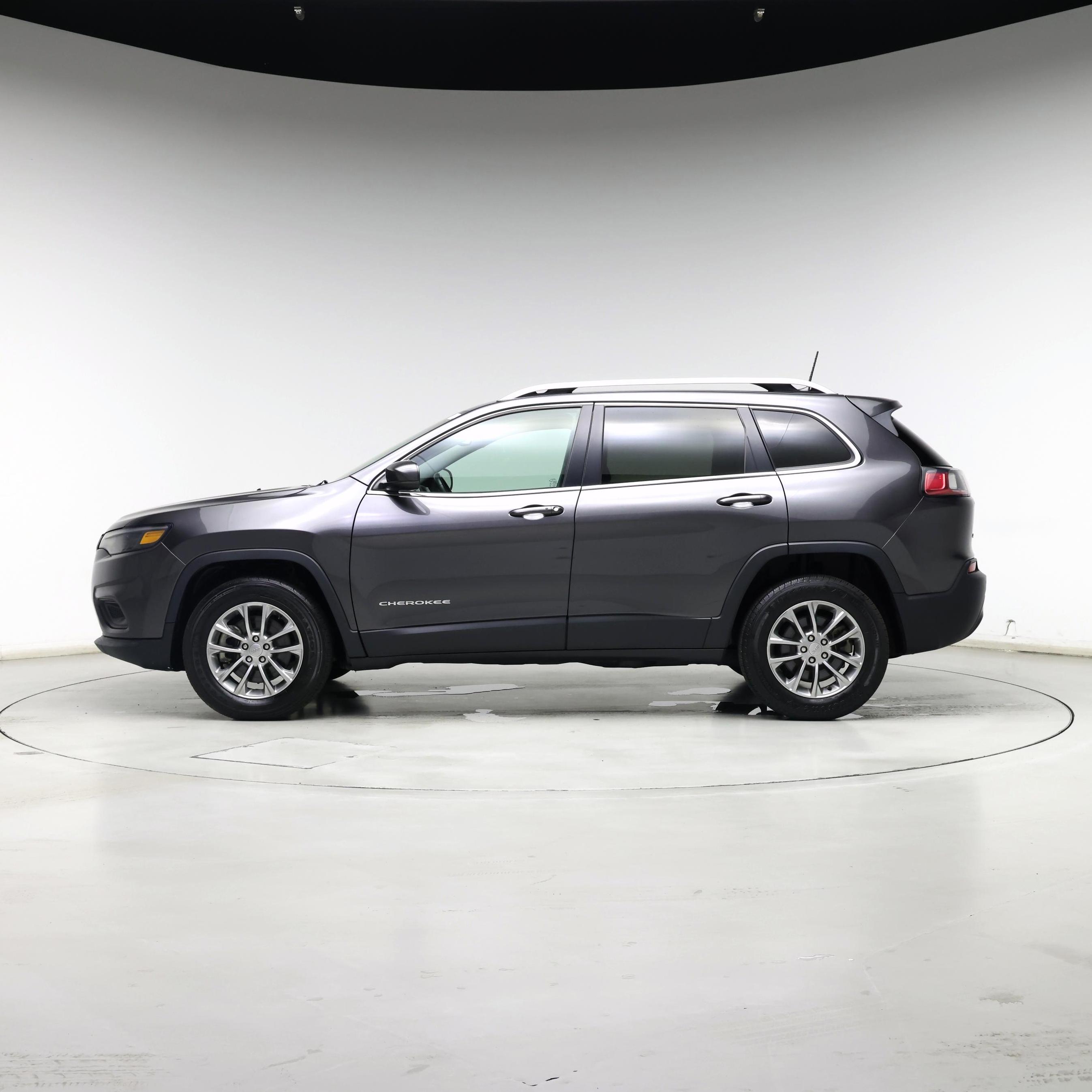 Thumbnail: 2021 Jeep Cherokee - 3