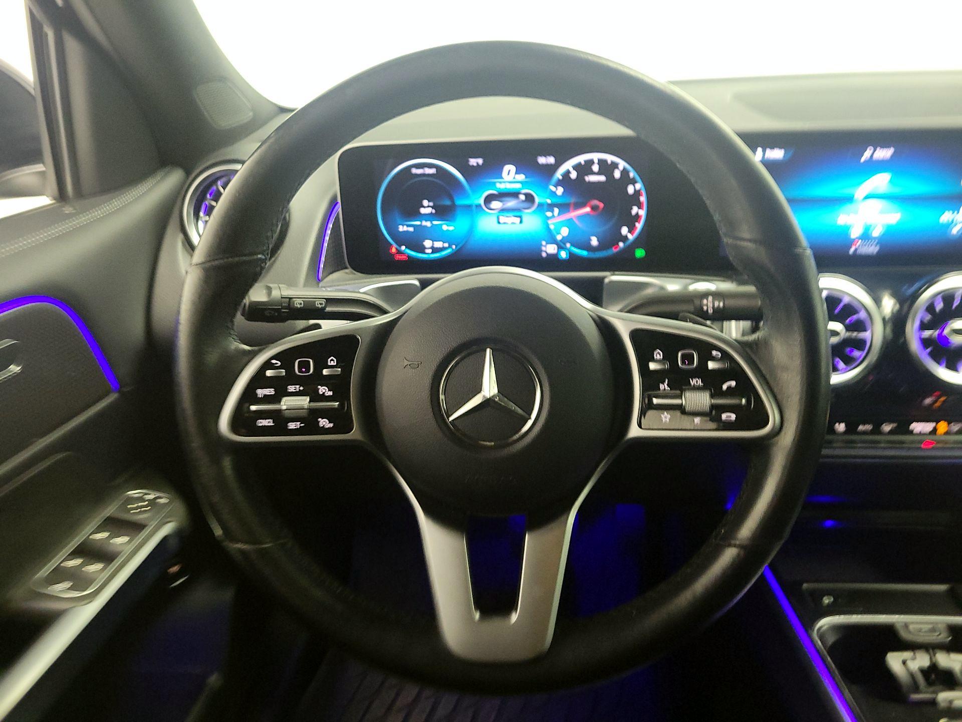 Thumbnail: 2021 Mercedes-Benz GLB - 10