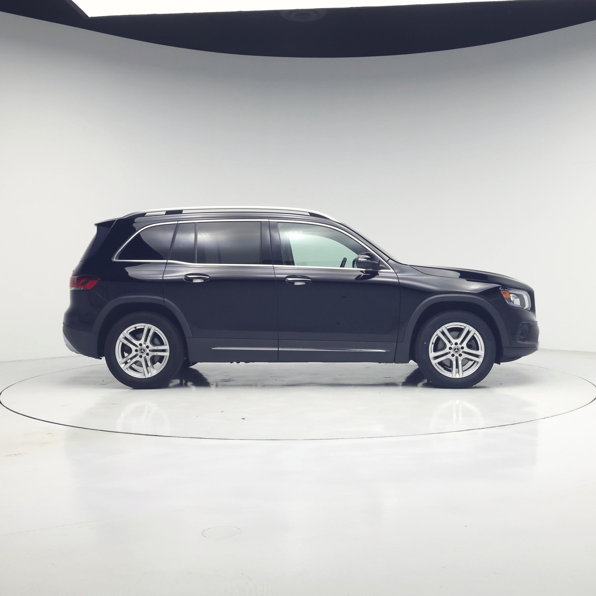 Thumbnail: 2021 Mercedes-Benz GLB - 7