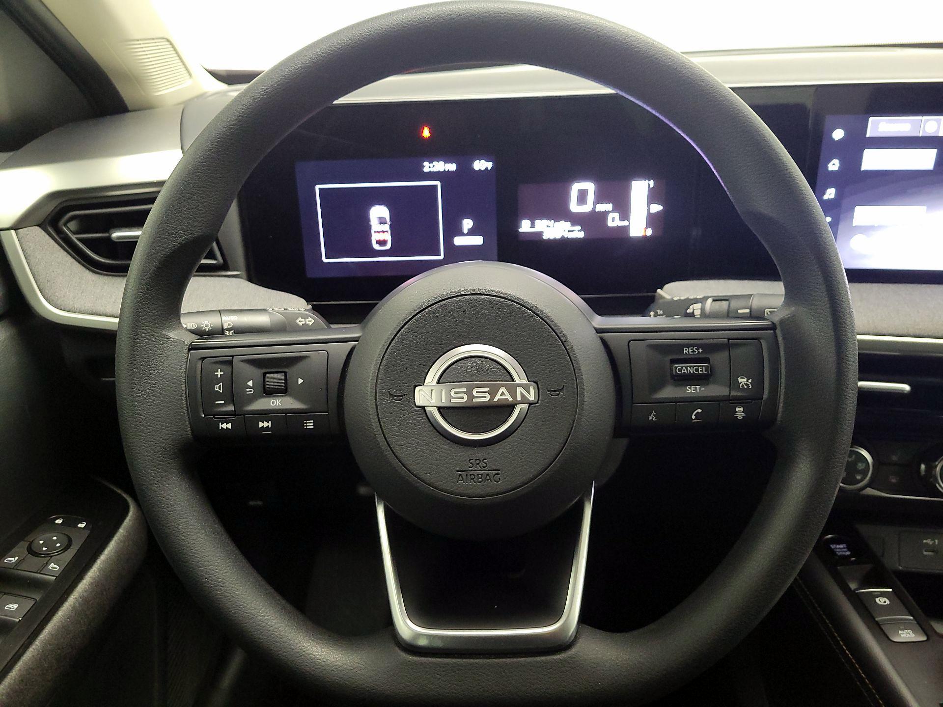Thumbnail: 2025 Nissan Kicks - 10