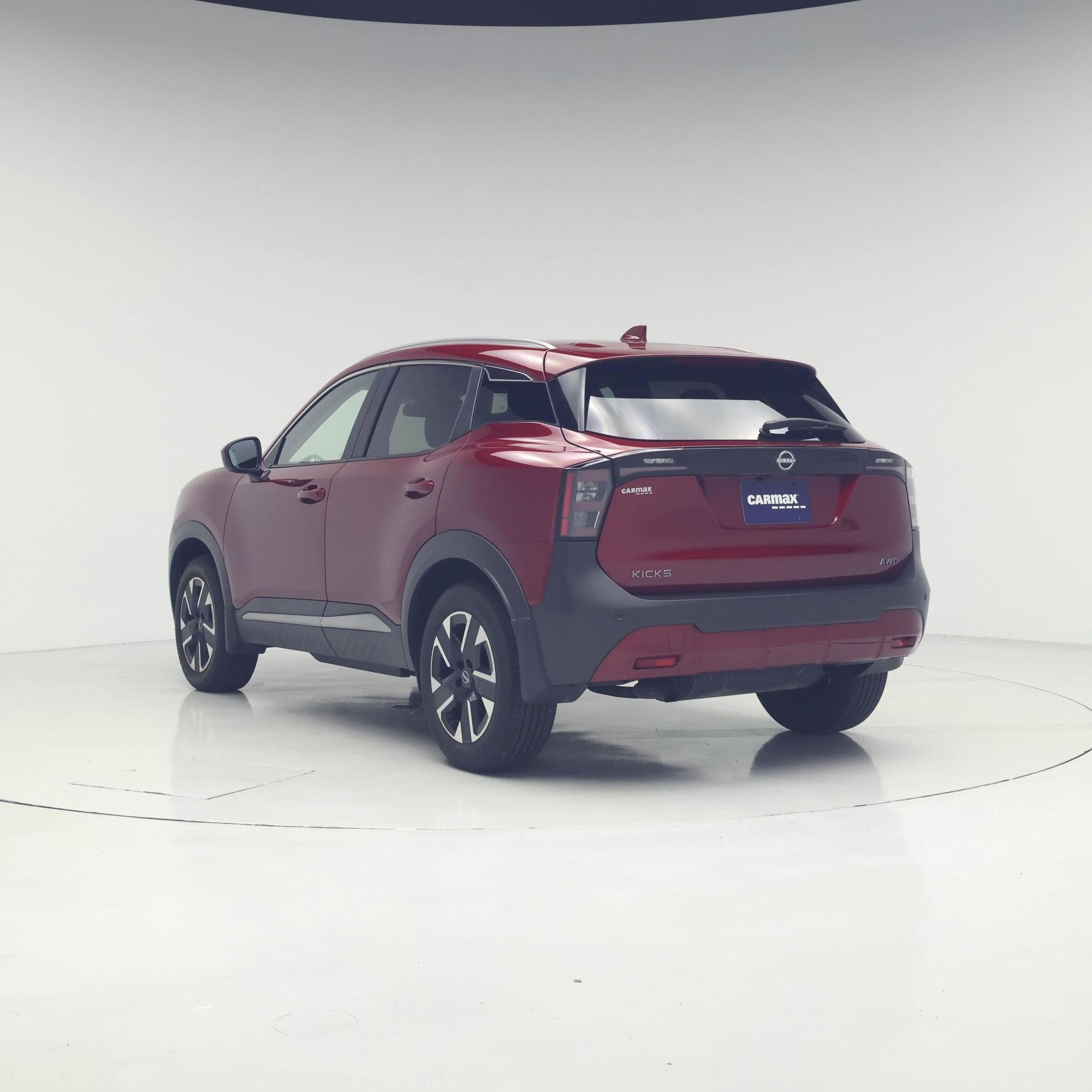 Thumbnail: 2025 Nissan Kicks - 2
