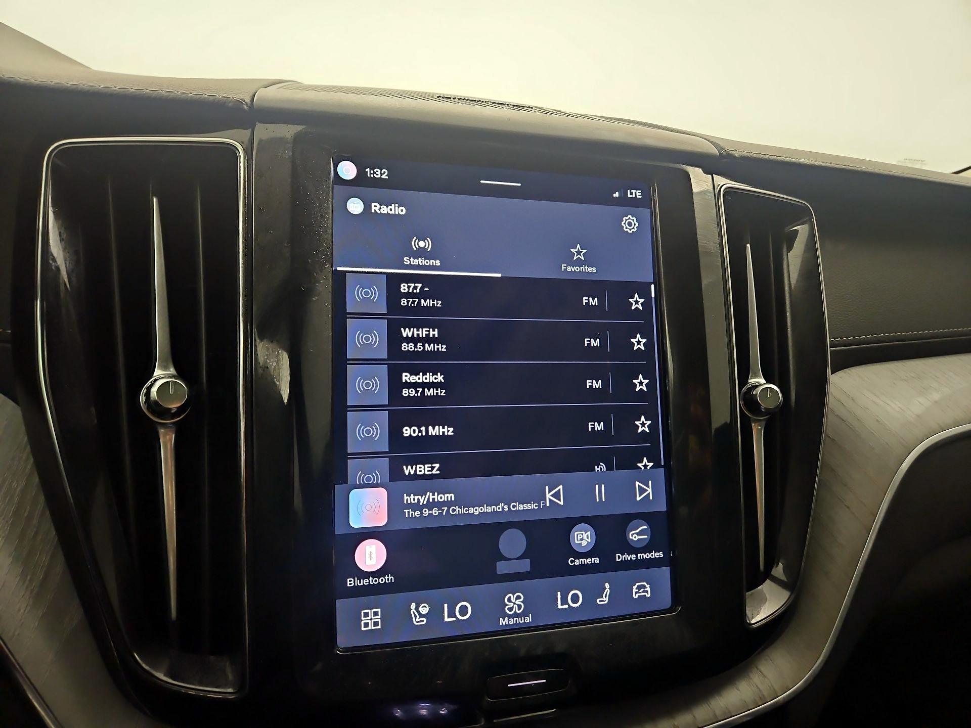 Thumbnail: 2025 Volvo XC60 - 13