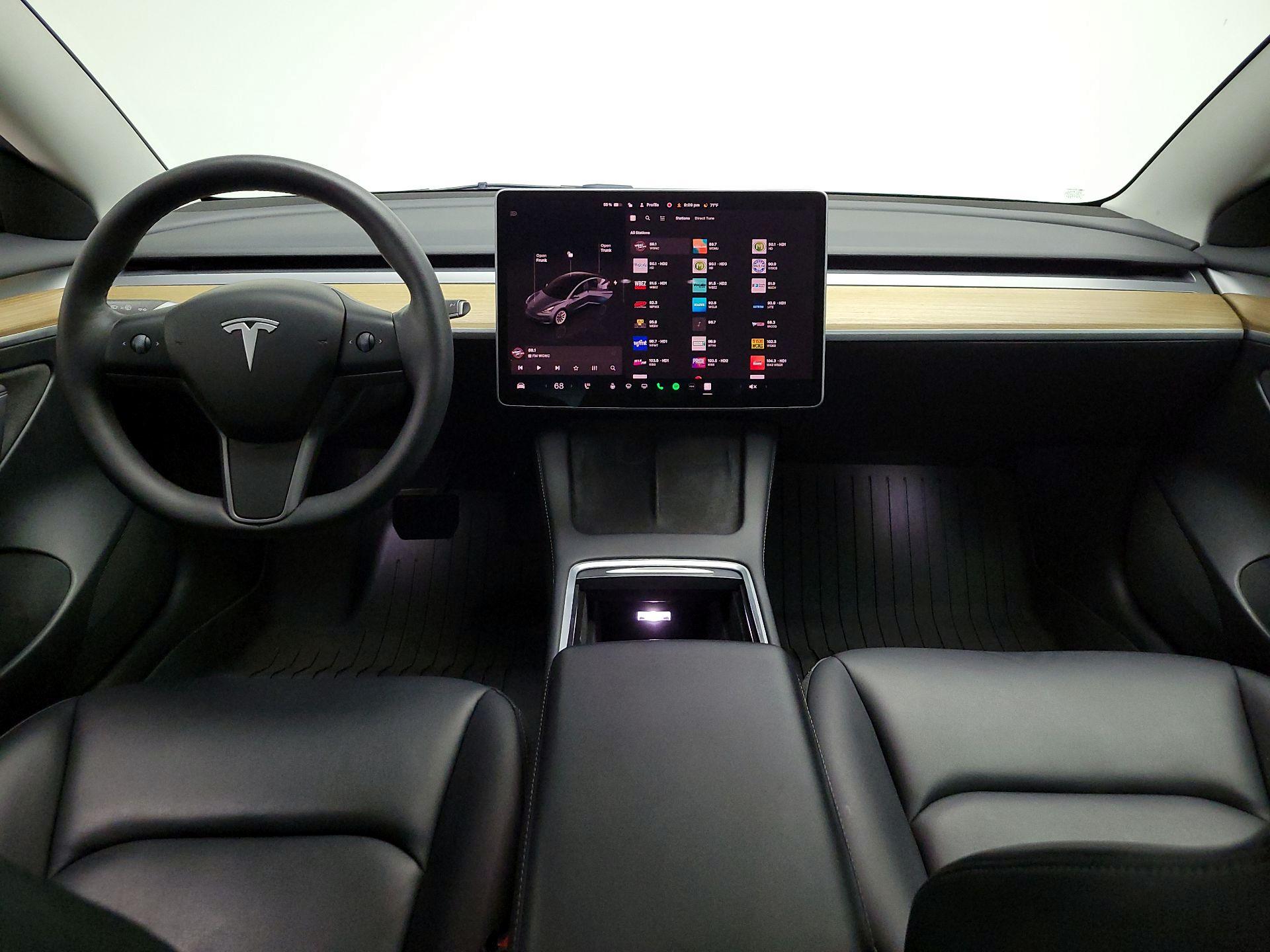 Thumbnail: 2023 Tesla Model 3 - 9