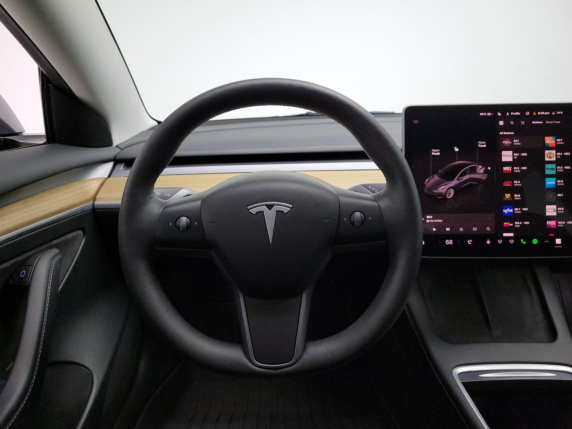 Thumbnail: 2023 Tesla Model 3 - 10