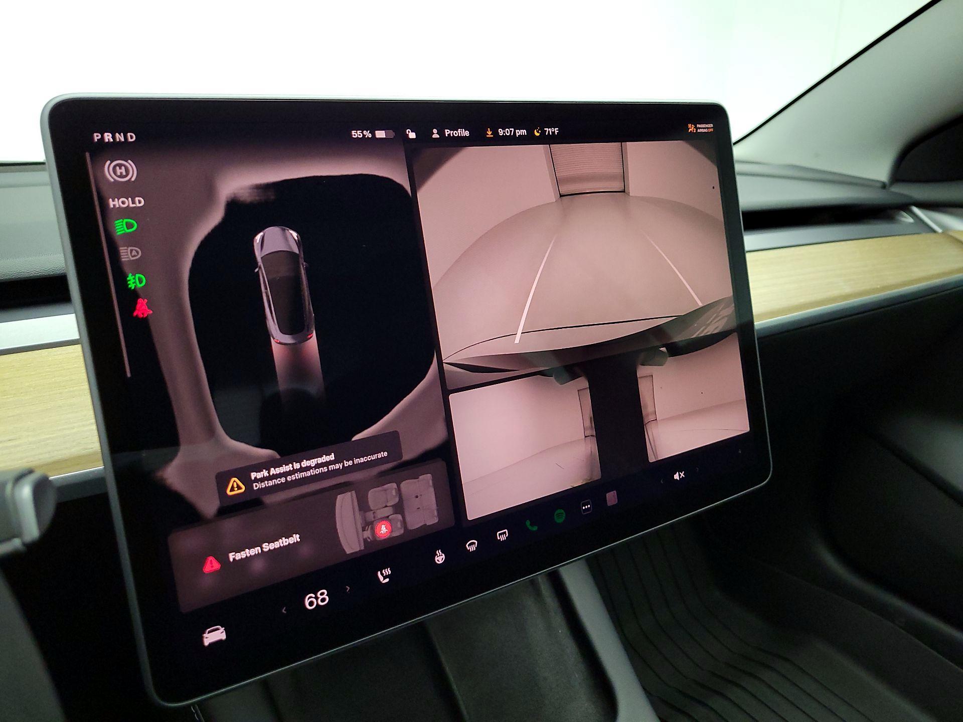Thumbnail: 2023 Tesla Model 3 - 14
