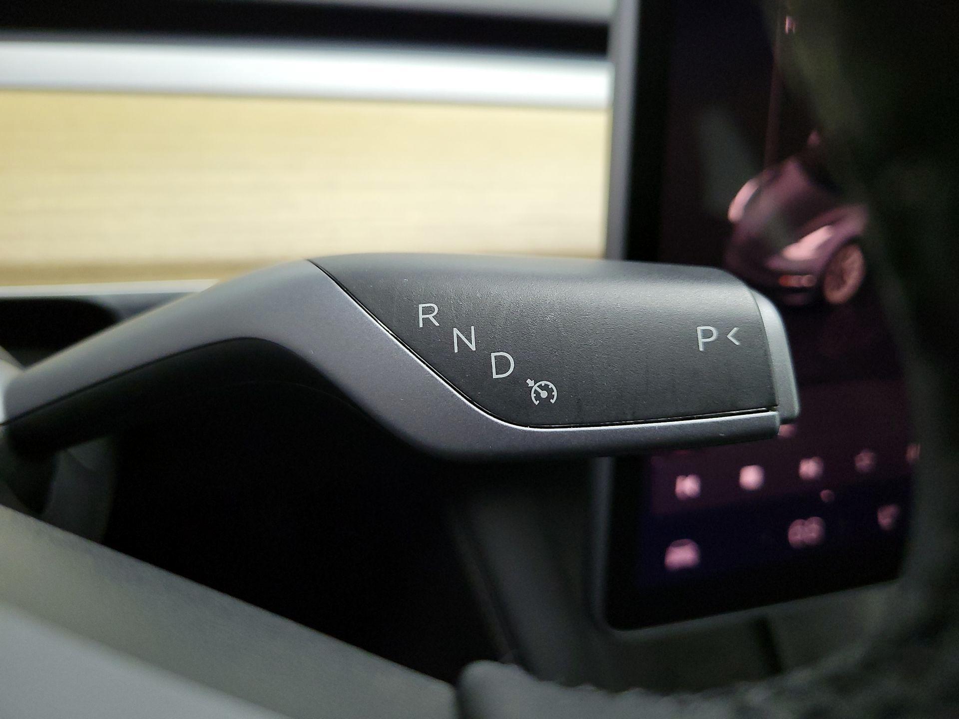 Thumbnail: 2023 Tesla Model 3 - 17