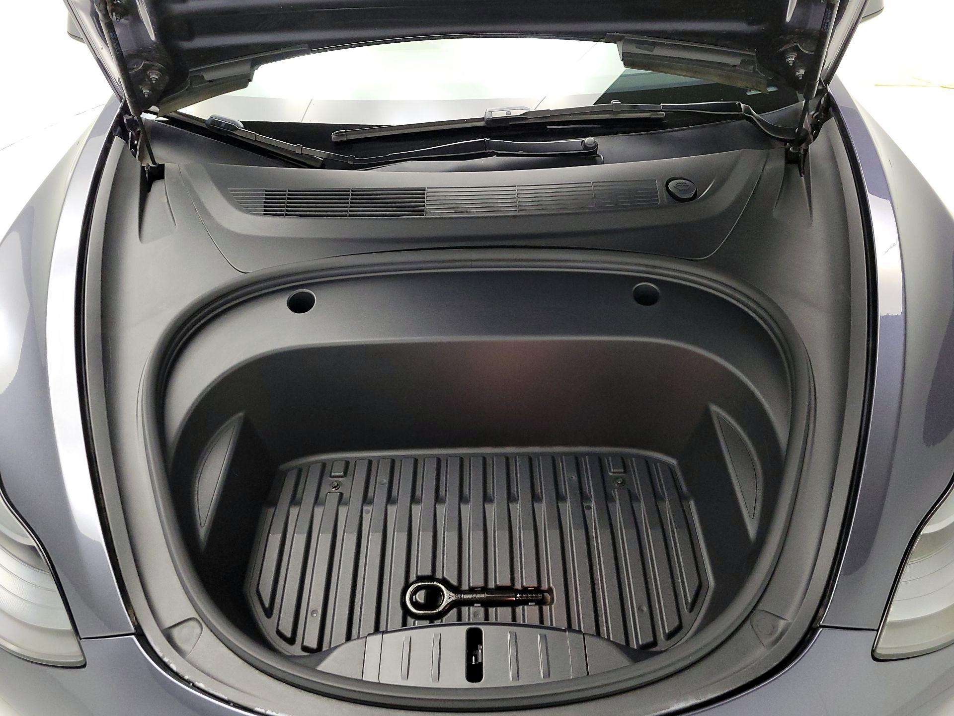 Thumbnail: 2023 Tesla Model 3 - 20