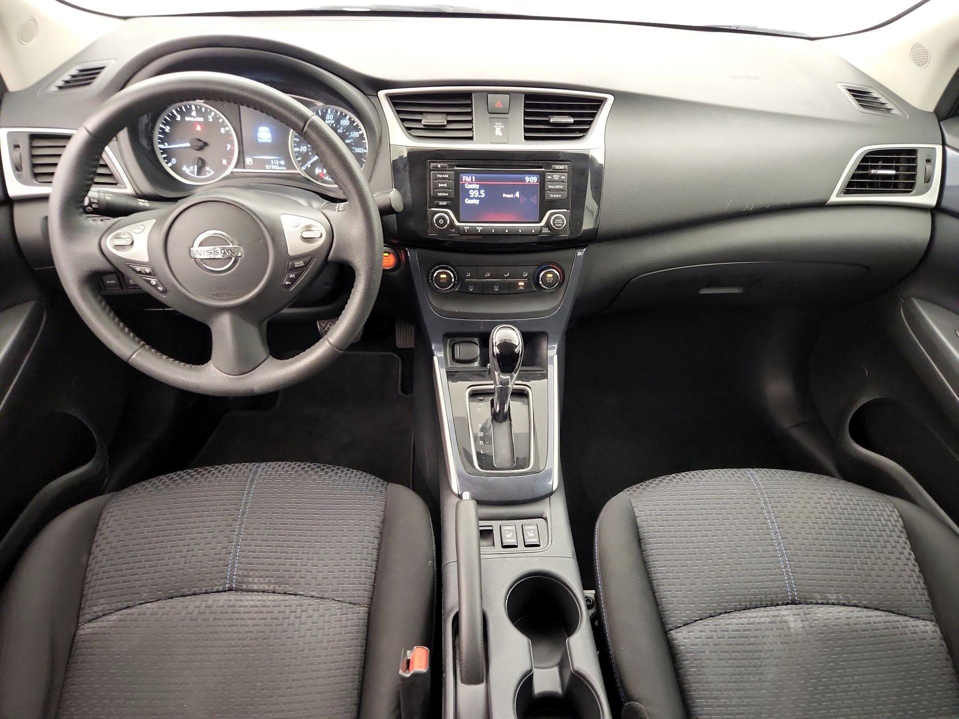 Thumbnail: 2017 Nissan Sentra - 9