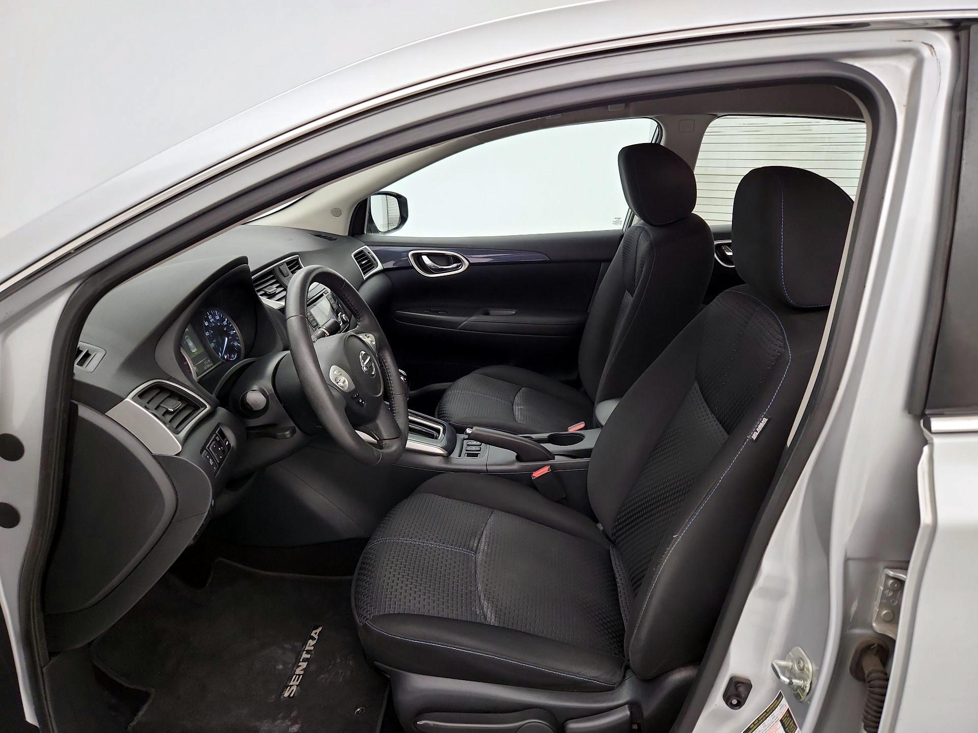 Thumbnail: 2017 Nissan Sentra - 11