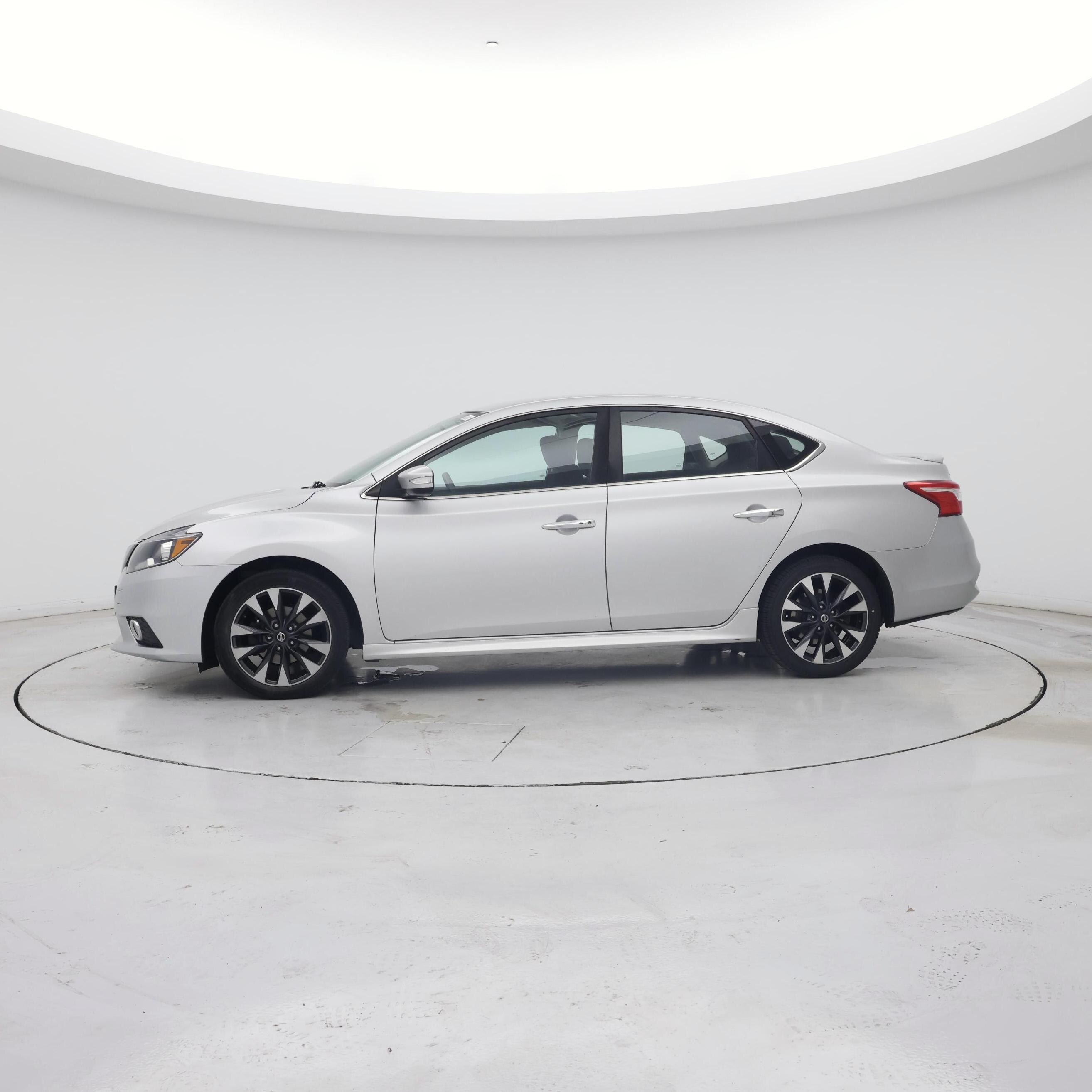 Thumbnail: 2017 Nissan Sentra - 3