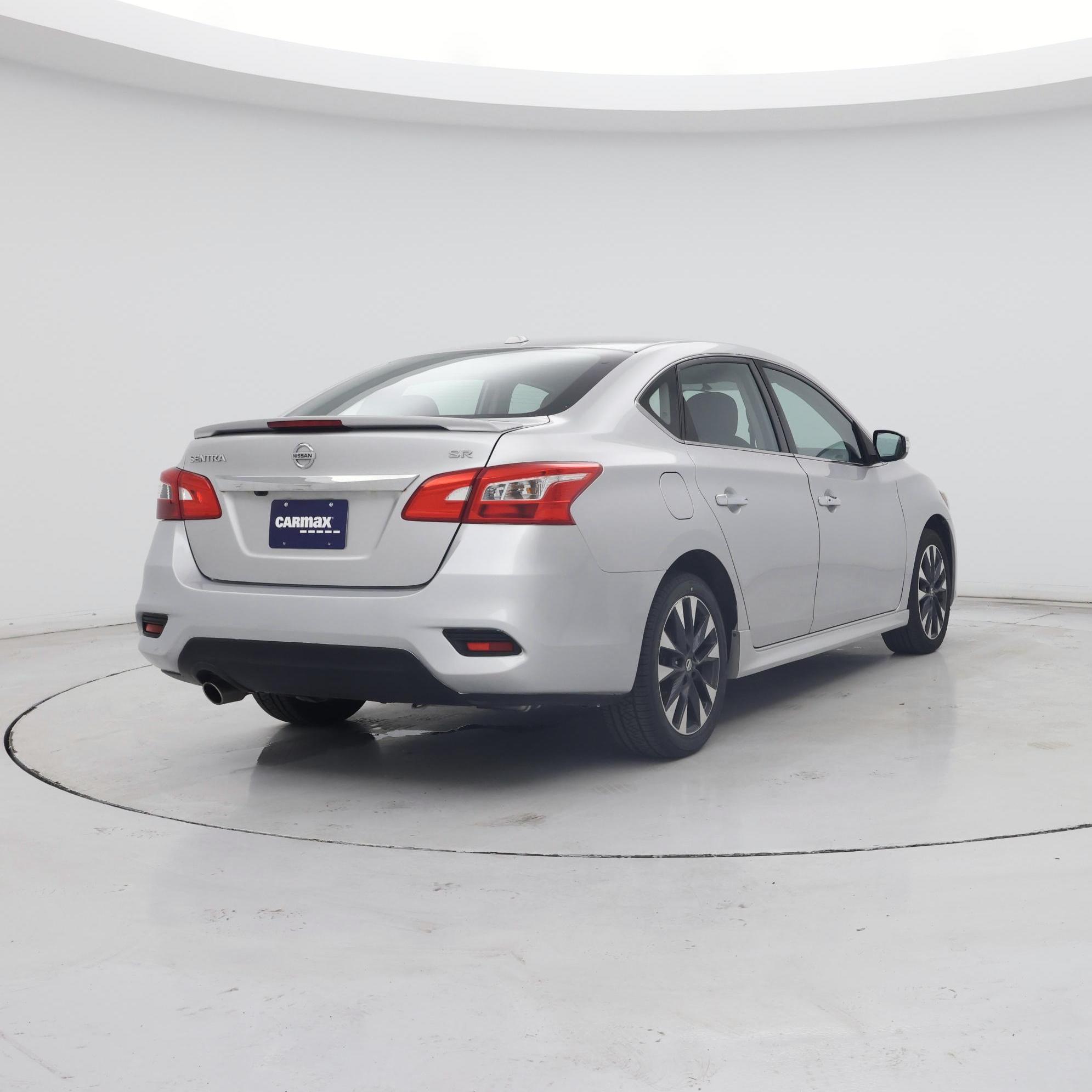 Thumbnail: 2017 Nissan Sentra - 8