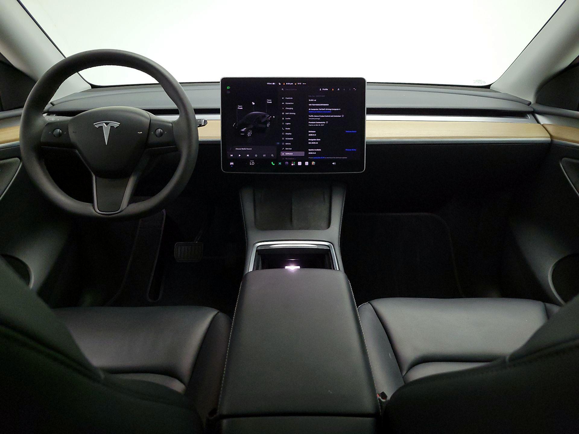 Thumbnail: 2024 Tesla Model Y - 9