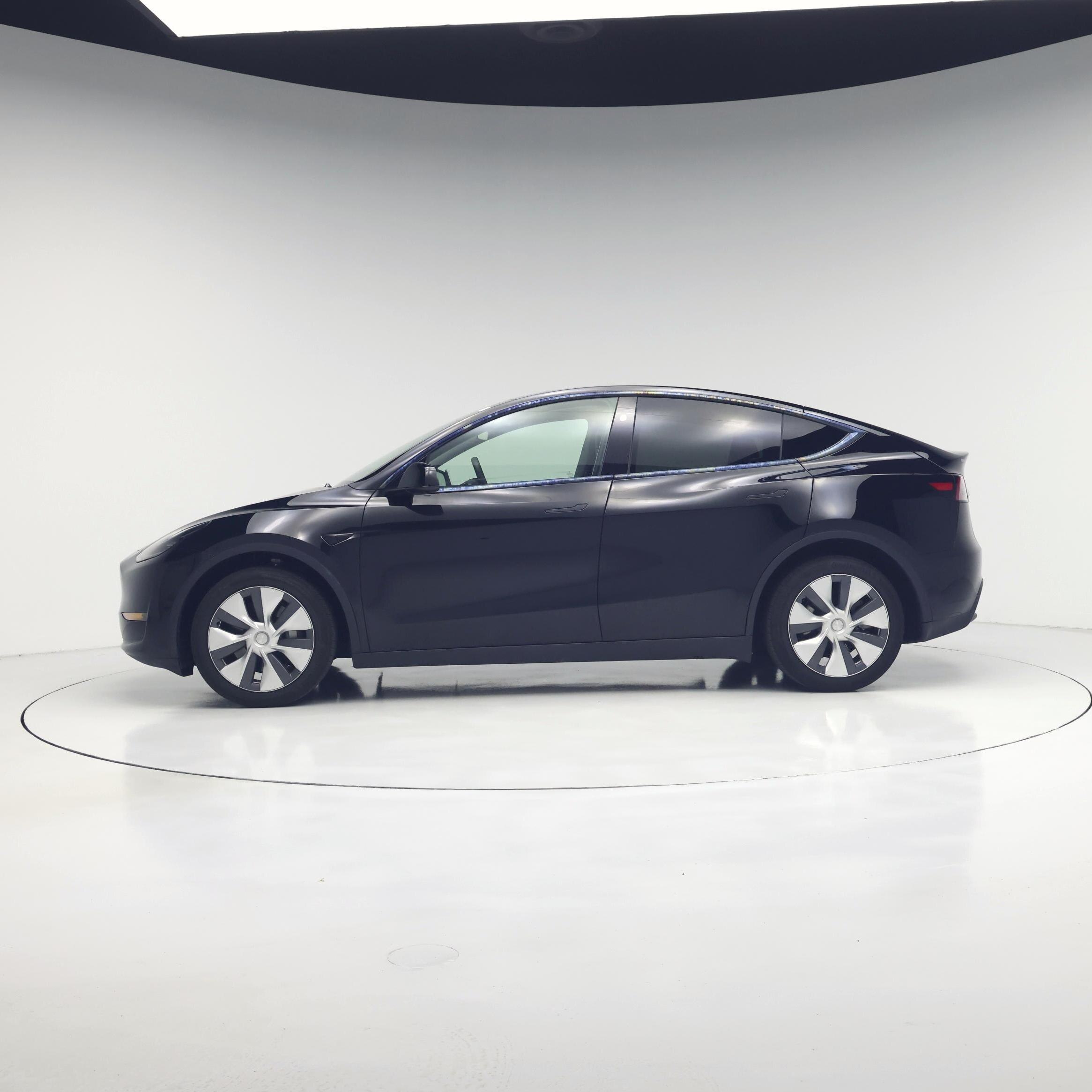Thumbnail: 2024 Tesla Model Y - 3