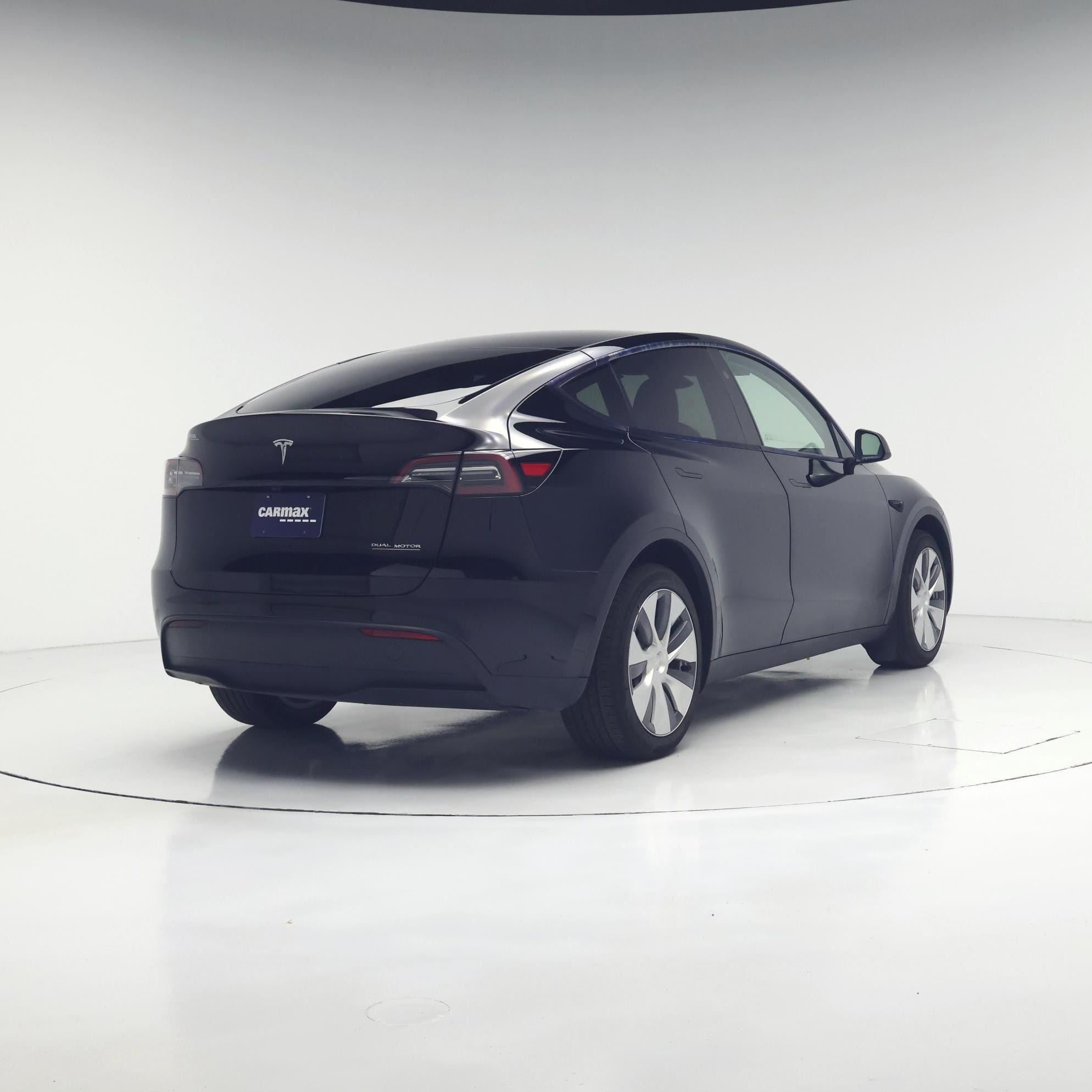 Thumbnail: 2024 Tesla Model Y - 8