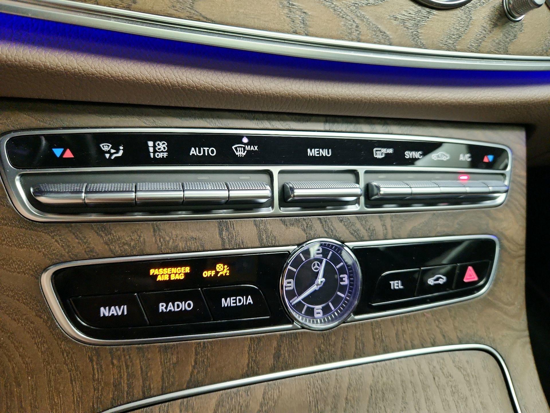 Thumbnail: 2018 Mercedes-Benz E-Class - 17