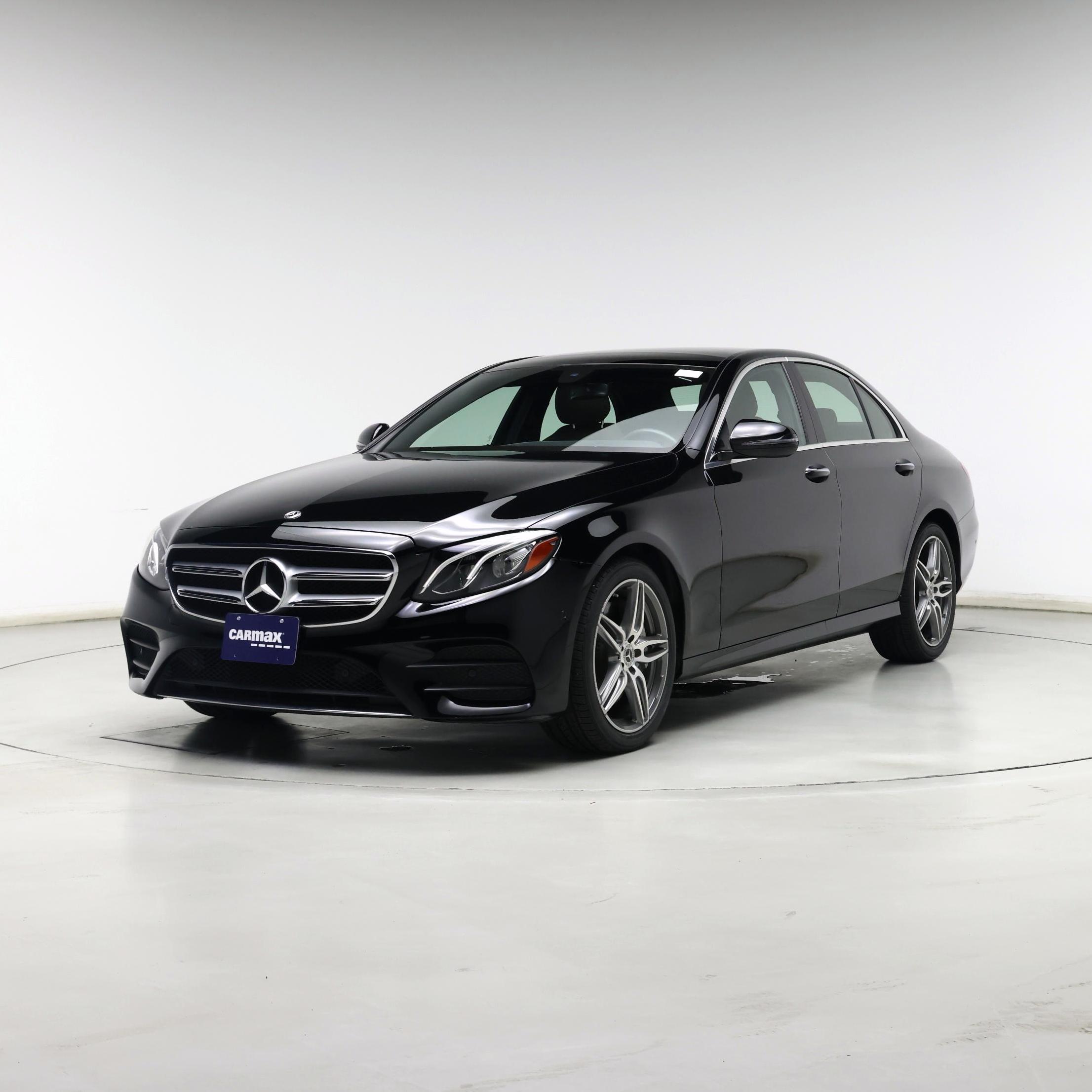 Thumbnail: 2018 Mercedes-Benz E-Class - 4