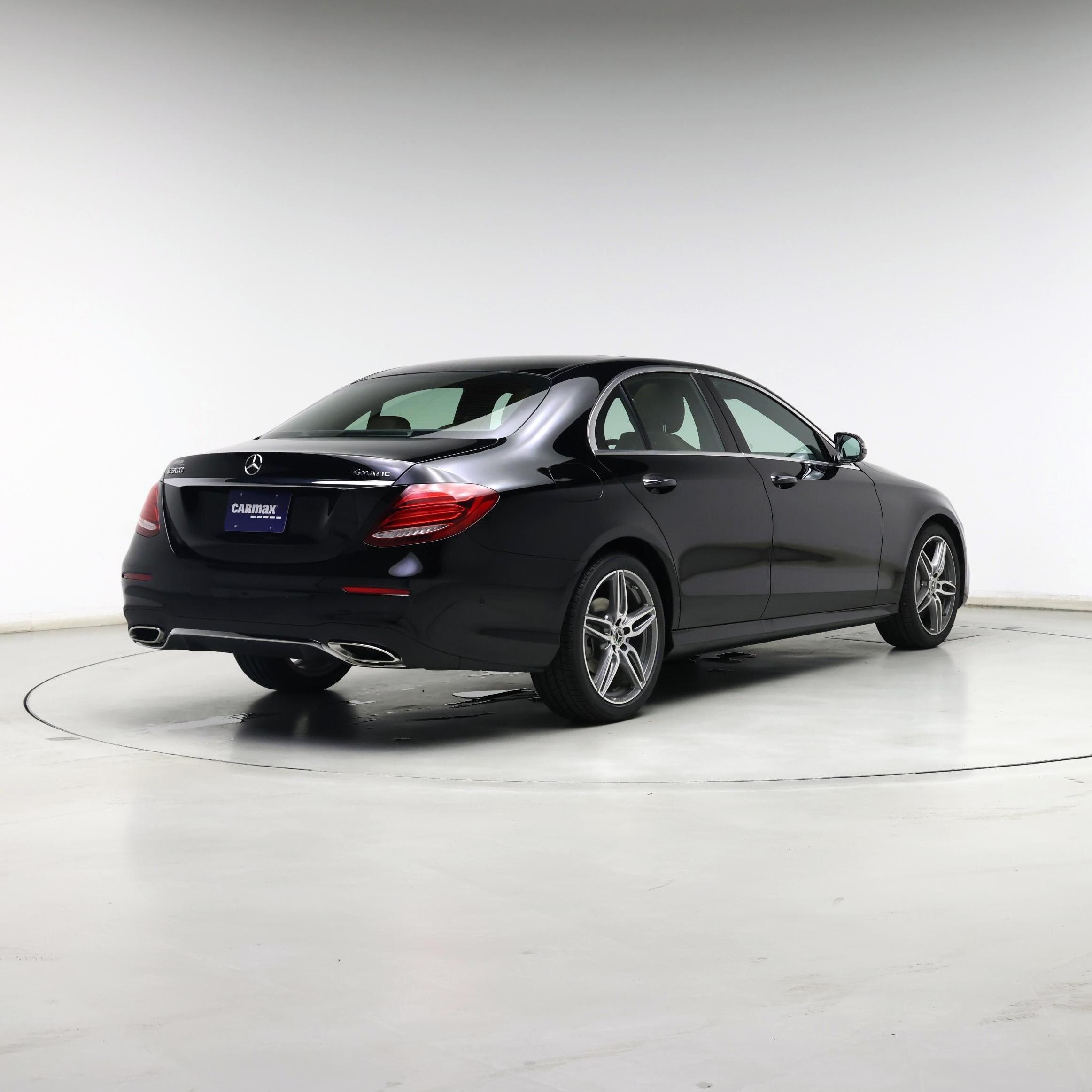 Thumbnail: 2018 Mercedes-Benz E-Class - 8