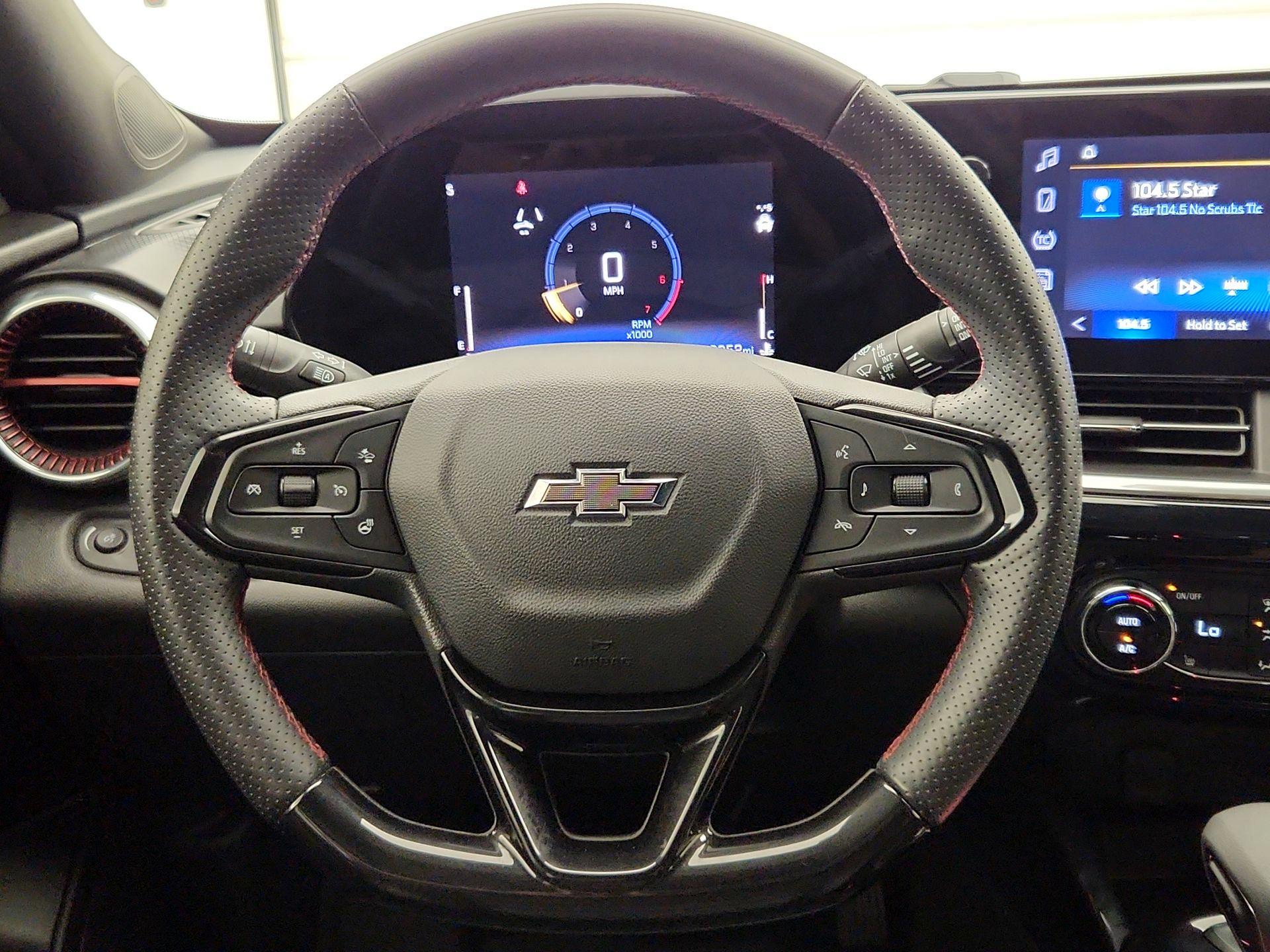 Thumbnail: 2025 Chevrolet Trax - 10
