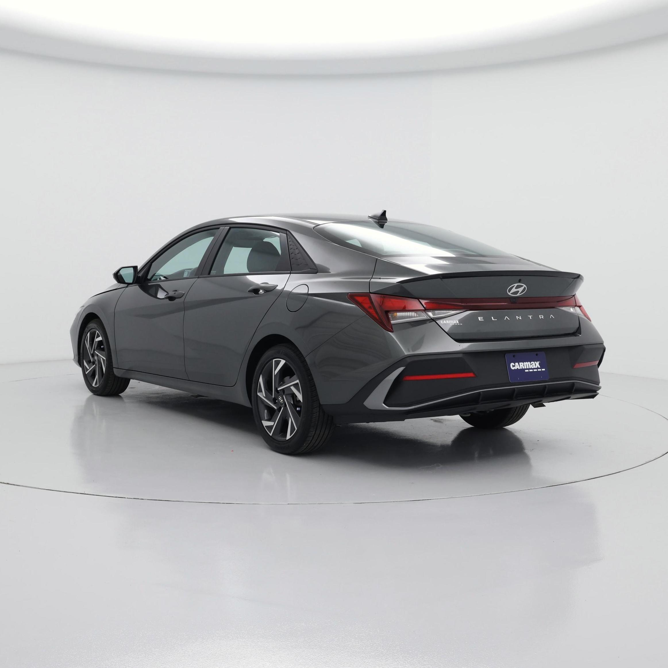 Thumbnail: 2025 Hyundai Elantra - 2