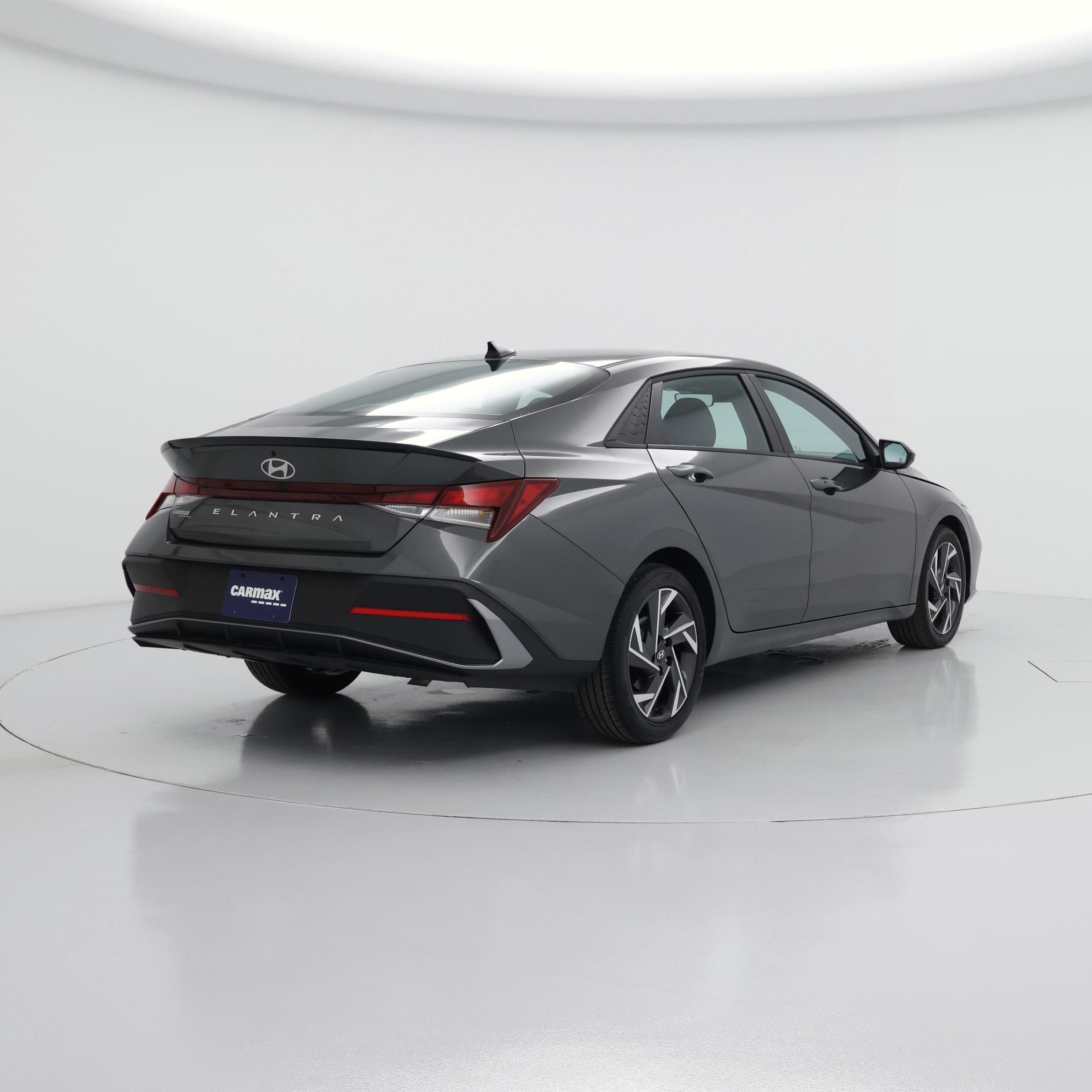 Thumbnail: 2025 Hyundai Elantra - 8