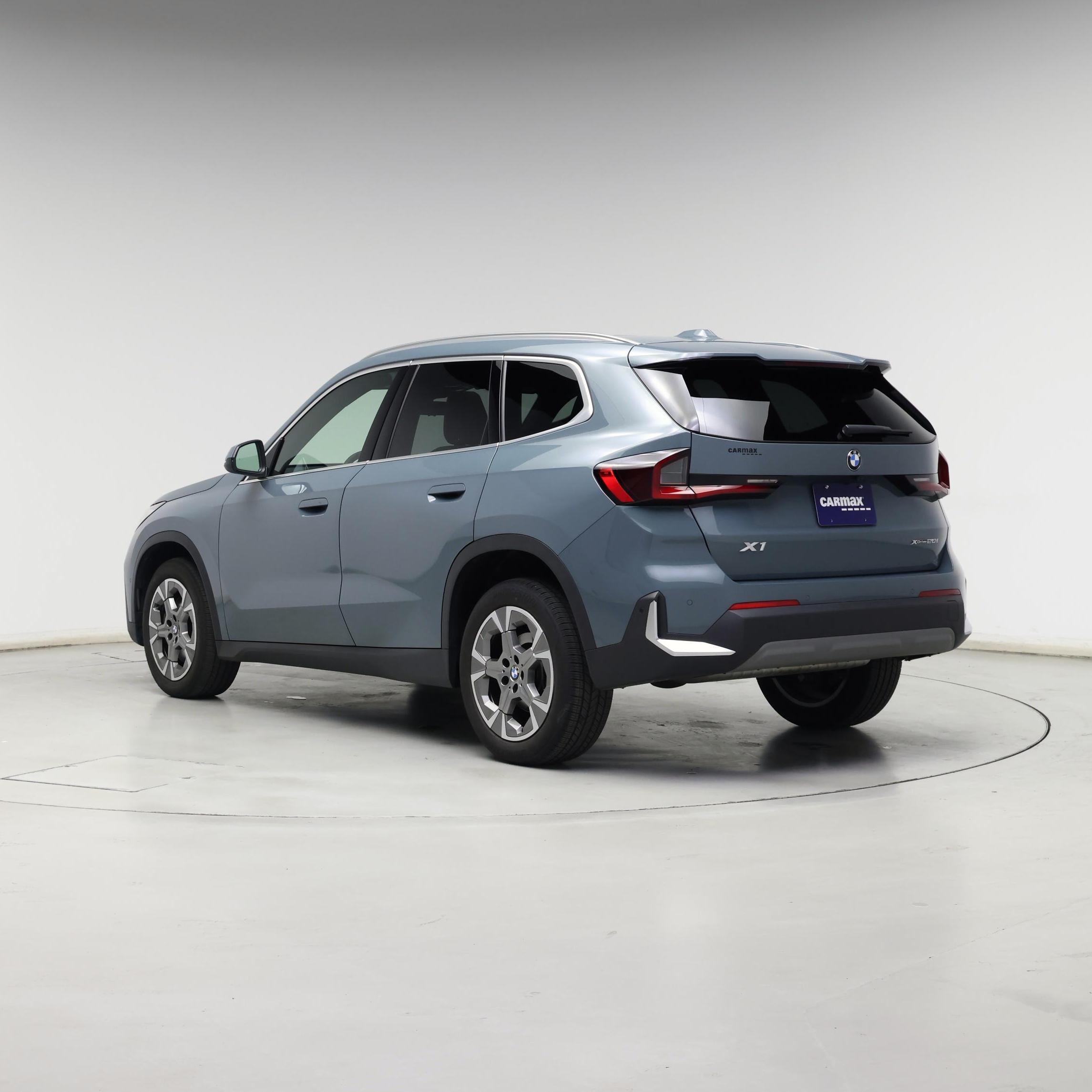 Thumbnail: 2023 BMW X1 - 2