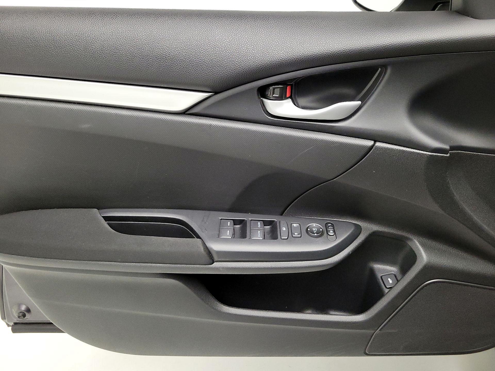 Thumbnail: 2020 Honda Civic - 12