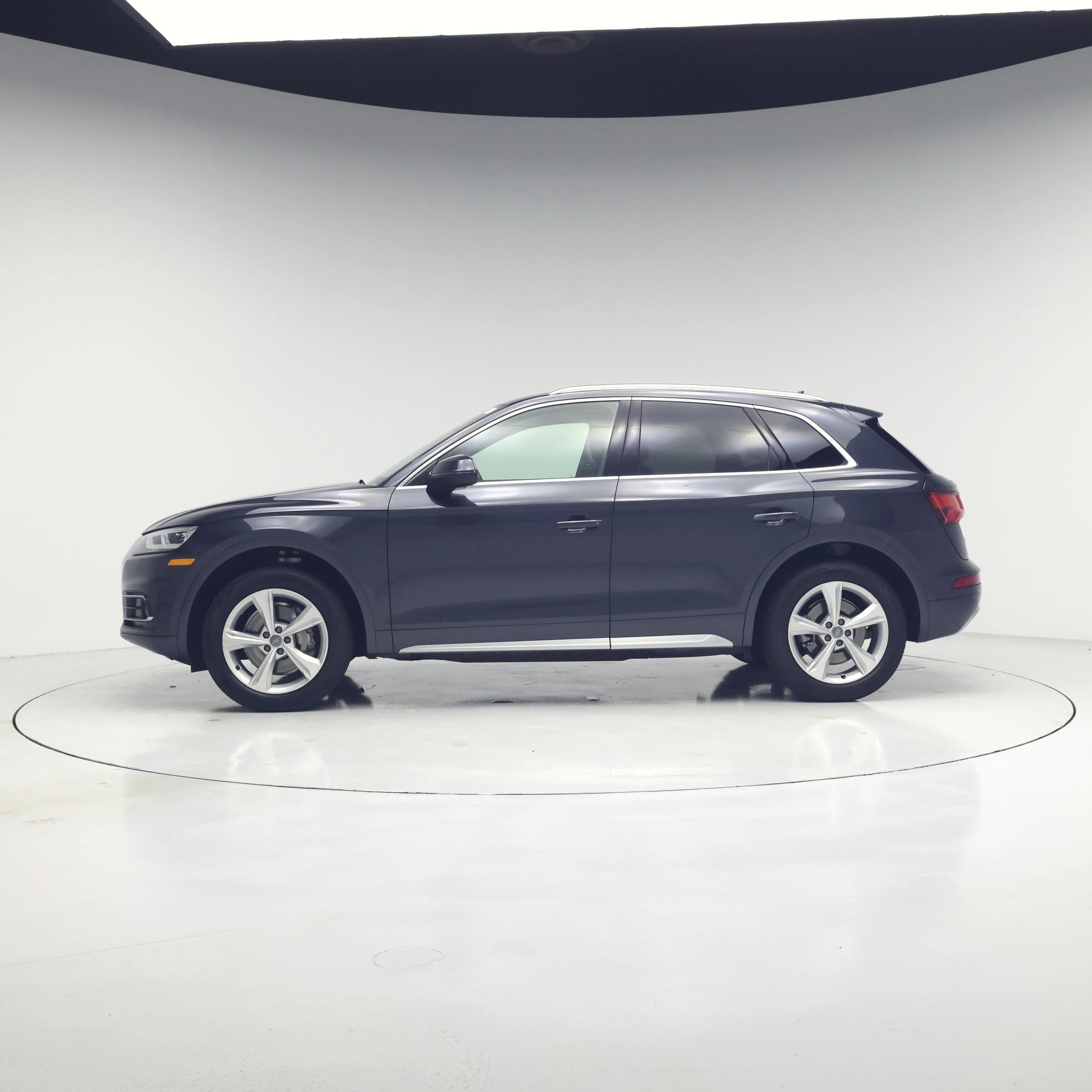 Thumbnail: 2020 Audi Q5 - 3