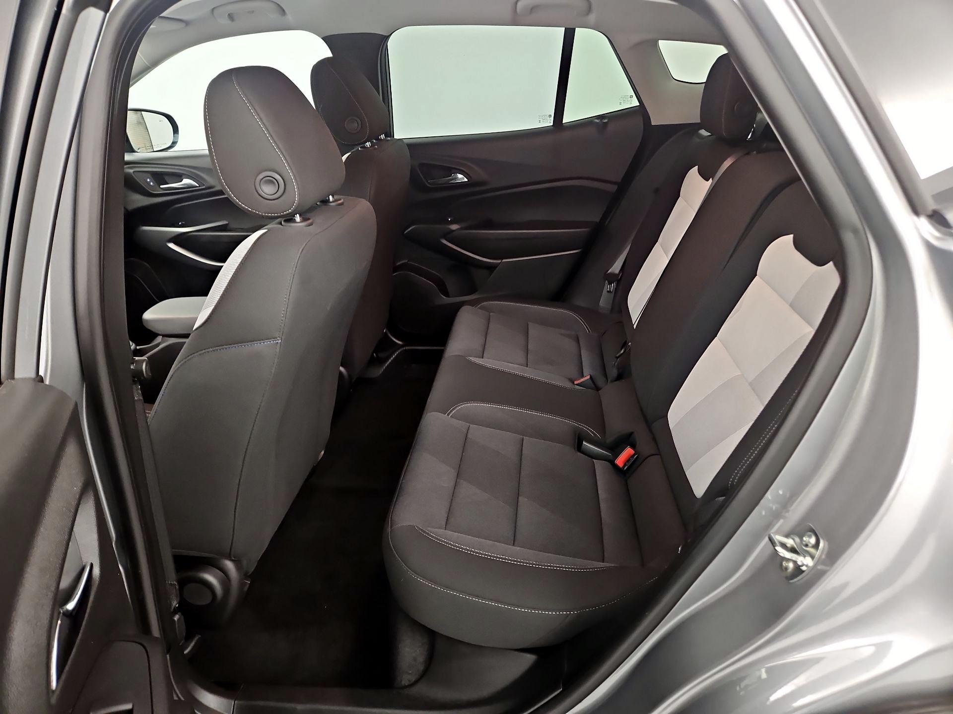 Thumbnail: 2025 Chevrolet Trax - 17
