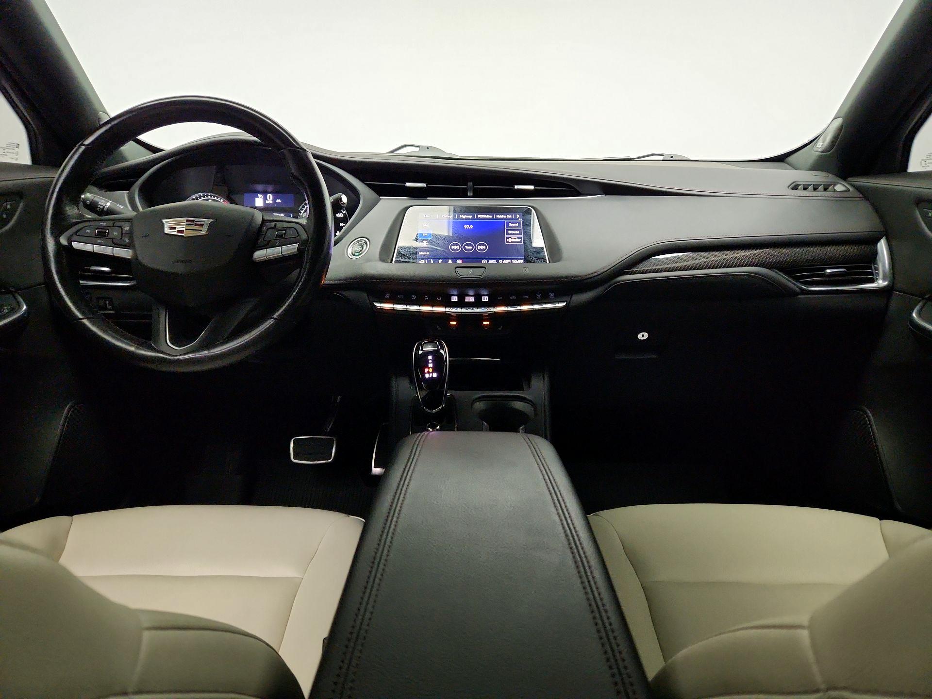Thumbnail: 2020 Cadillac XT4 - 9