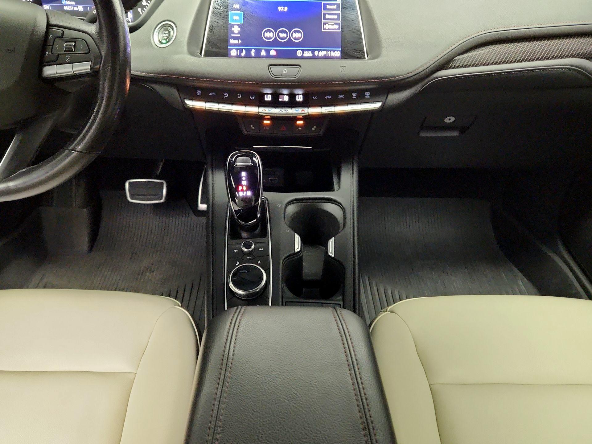 Thumbnail: 2020 Cadillac XT4 - 18