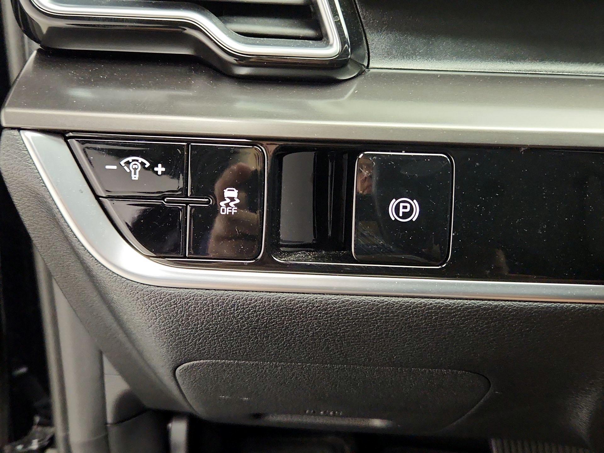 Thumbnail: 2024 Kia Sportage - 13