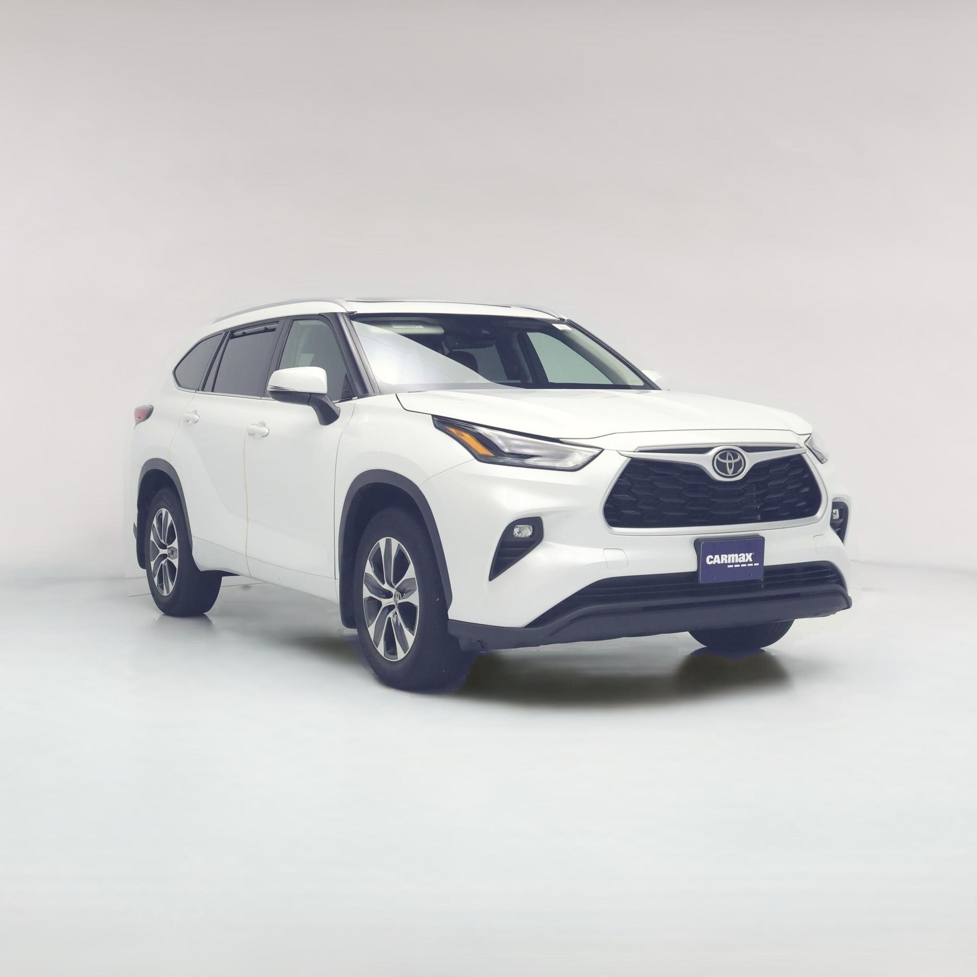 Thumbnail: 2022 Toyota Highlander - 1