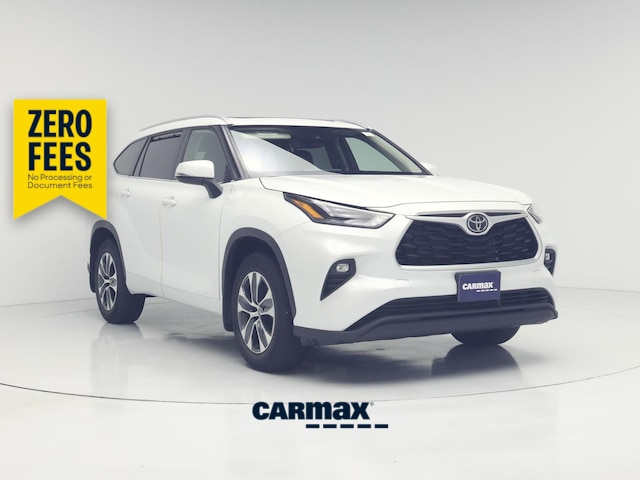 White 2022 Toyota Highlander SUV / Crossover All-Wheel Drive Automatic