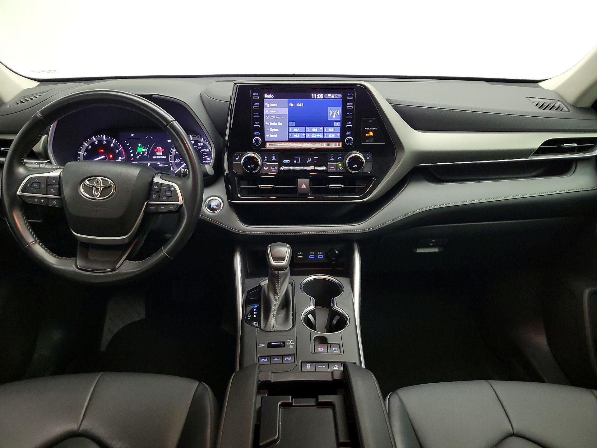 Thumbnail: 2022 Toyota Highlander - 9