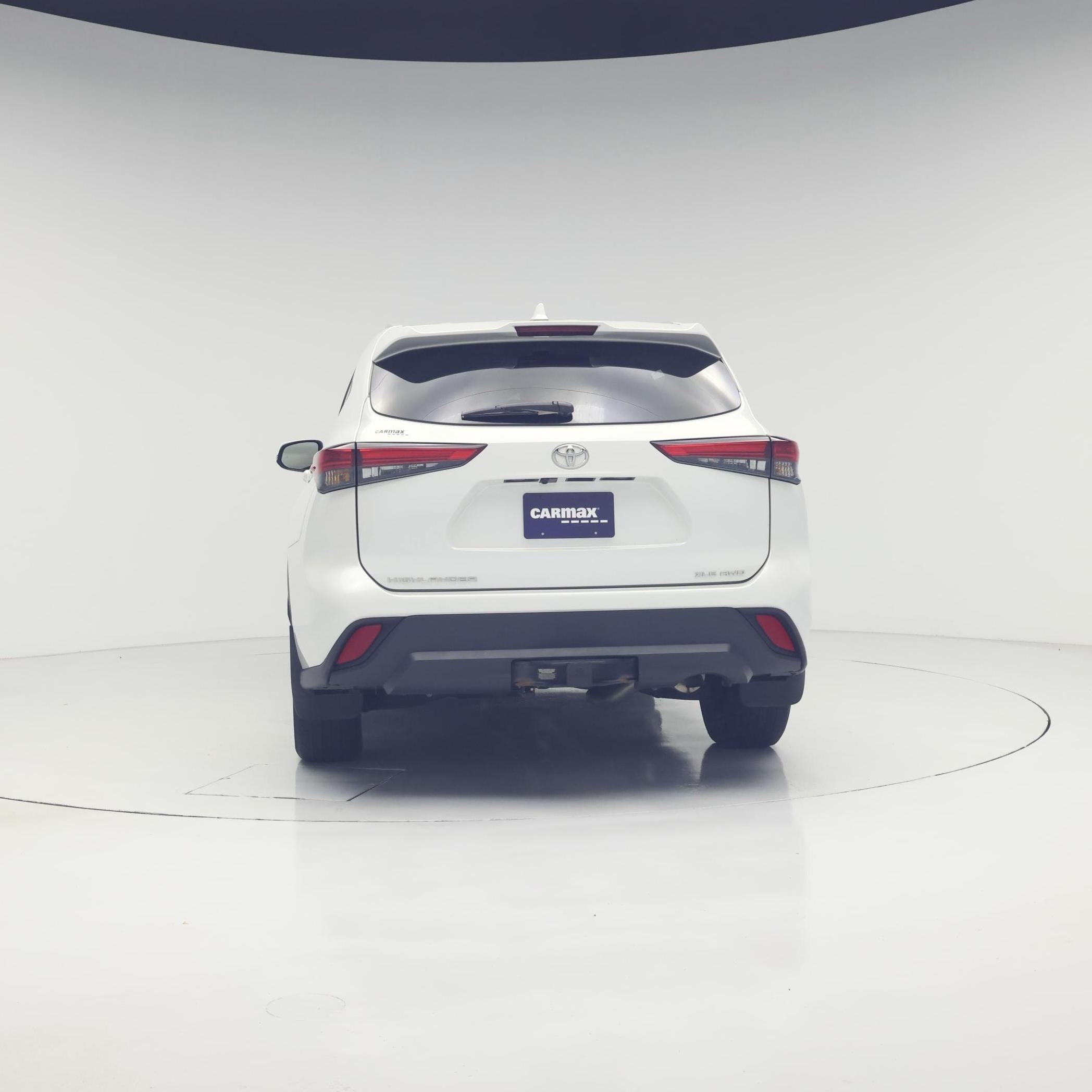 Thumbnail: 2022 Toyota Highlander - 6
