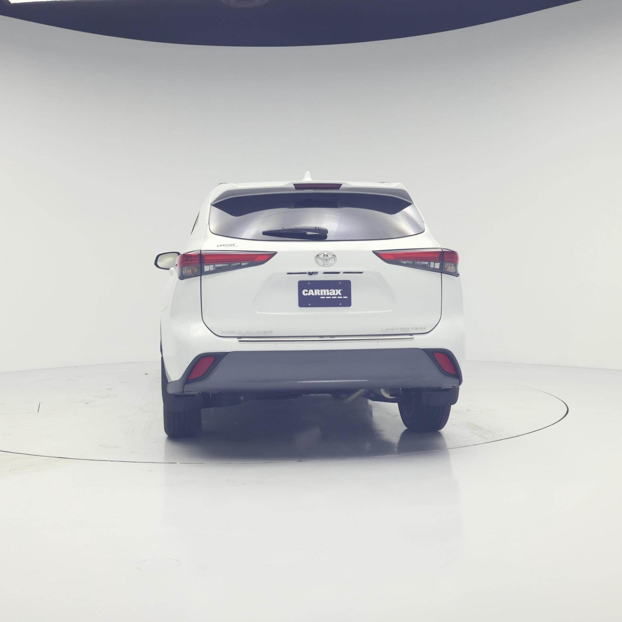 Thumbnail: 2023 Toyota Highlander - 6