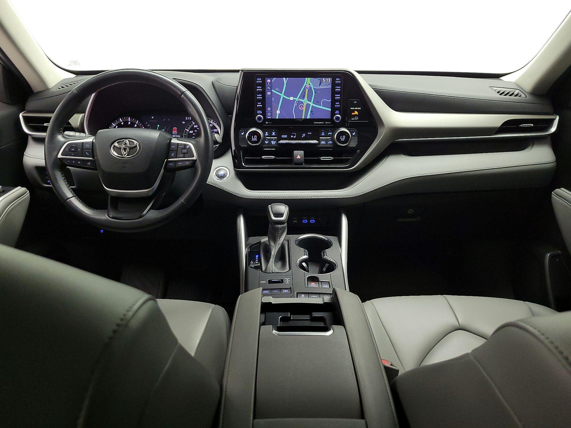 Thumbnail: 2022 Toyota Highlander - 9