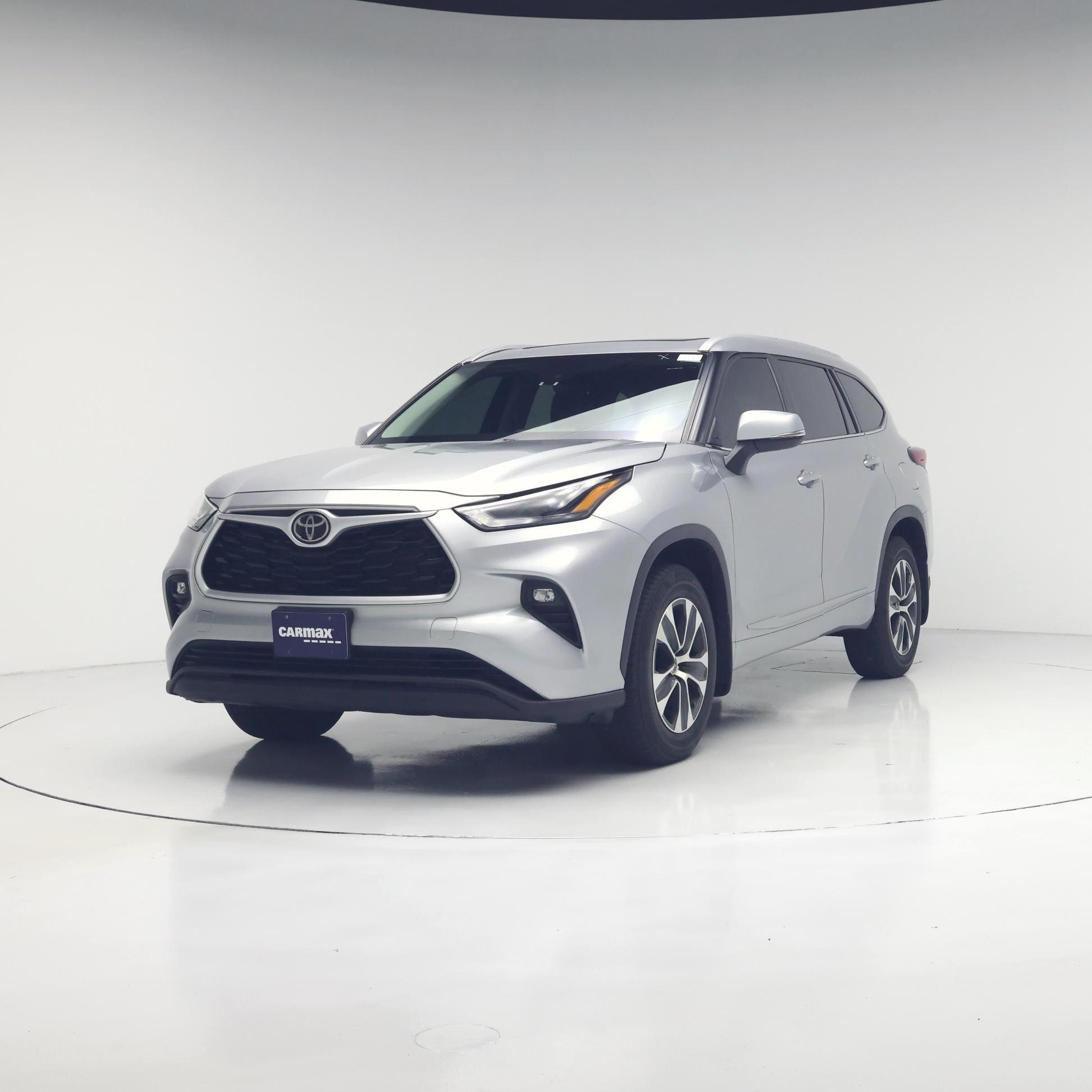 Thumbnail: 2022 Toyota Highlander - 4