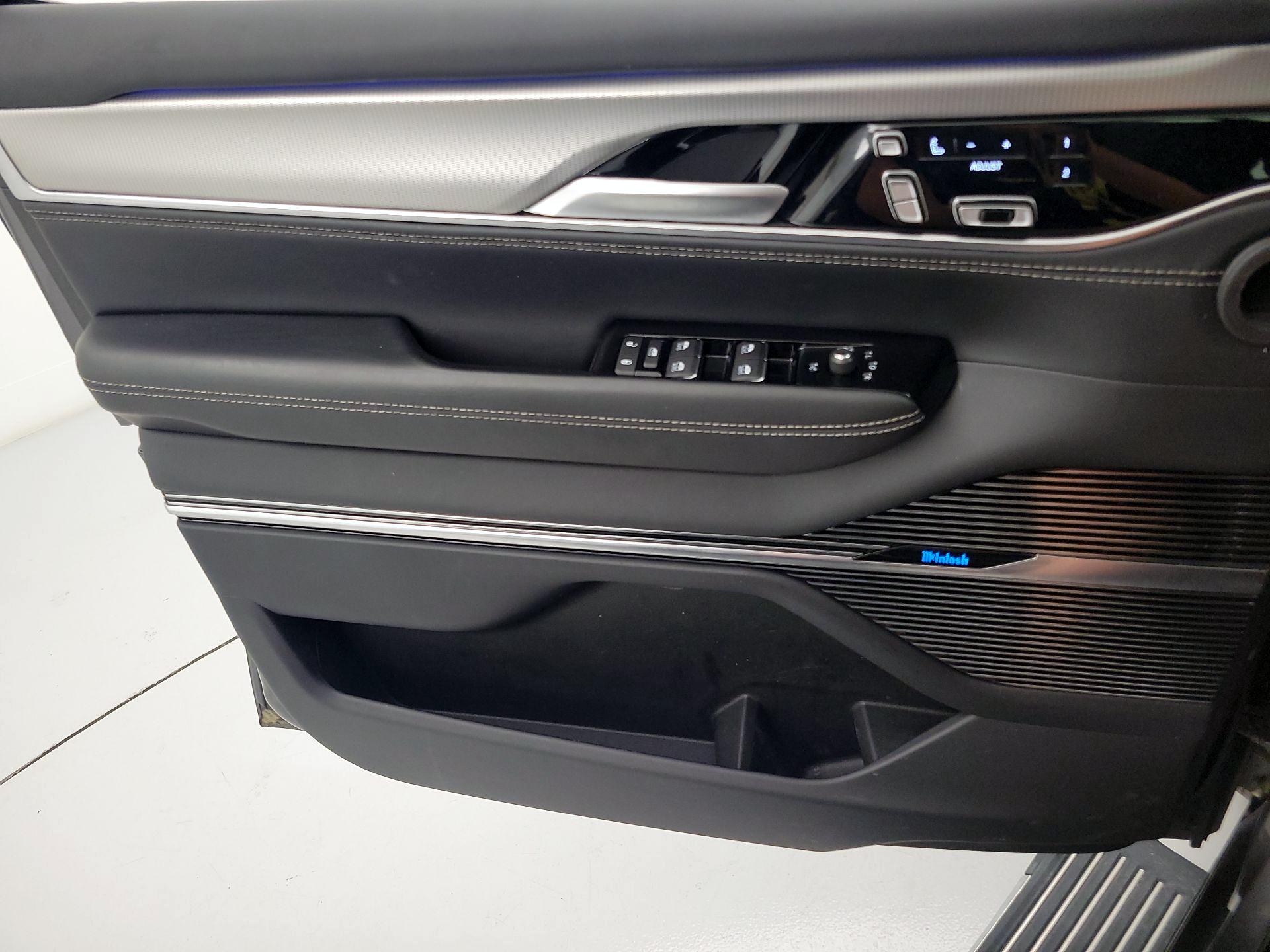 Thumbnail: 2023 Jeep Grand Wagoneer - 12