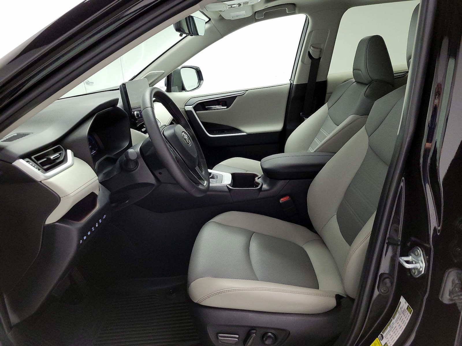 2024 Toyota RAV4 Limited - Photo 12