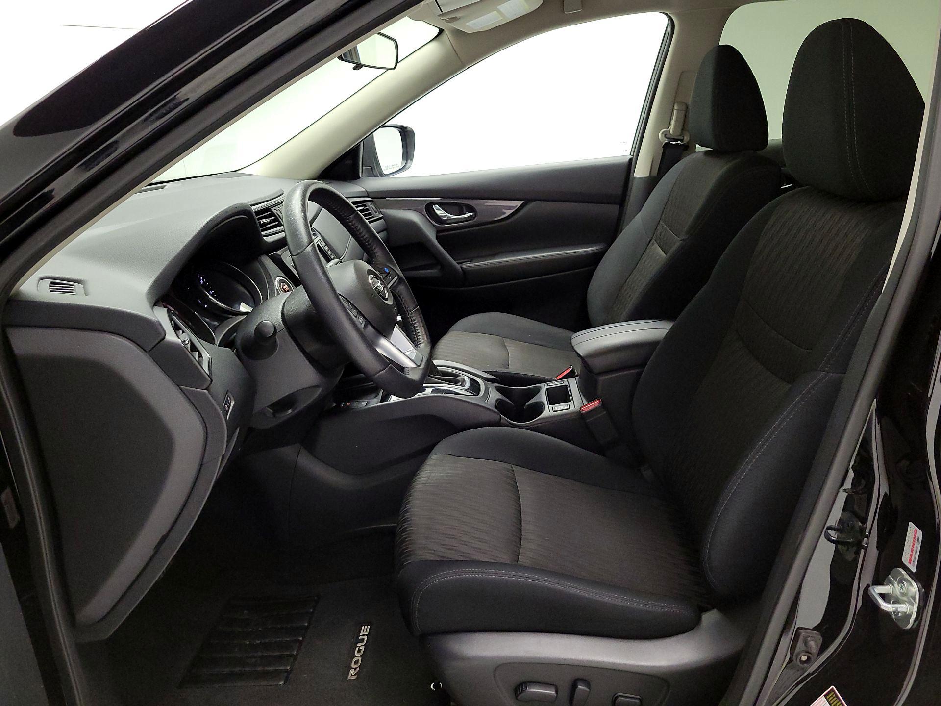 Thumbnail: 2019 Nissan Rogue - 11