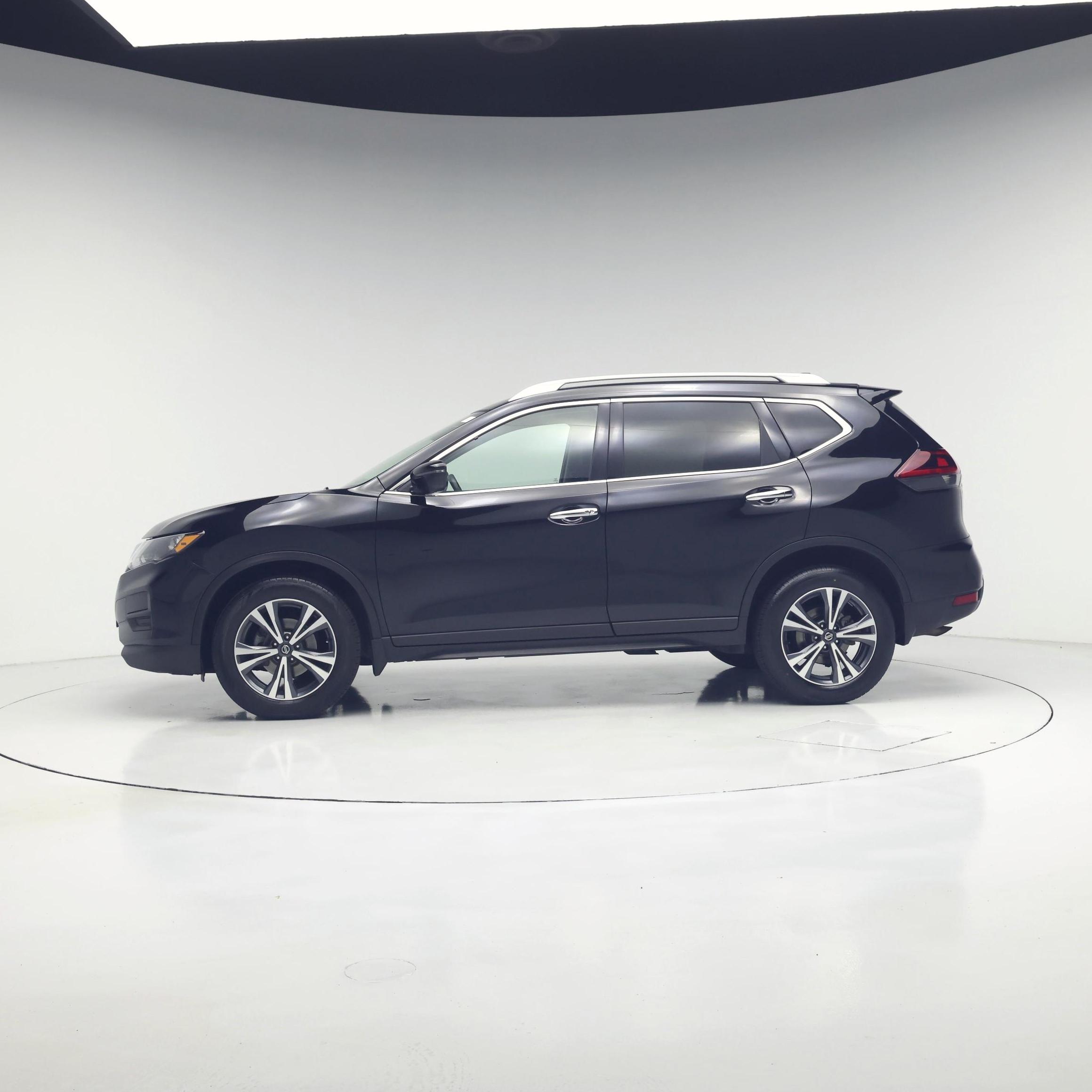Thumbnail: 2019 Nissan Rogue - 3